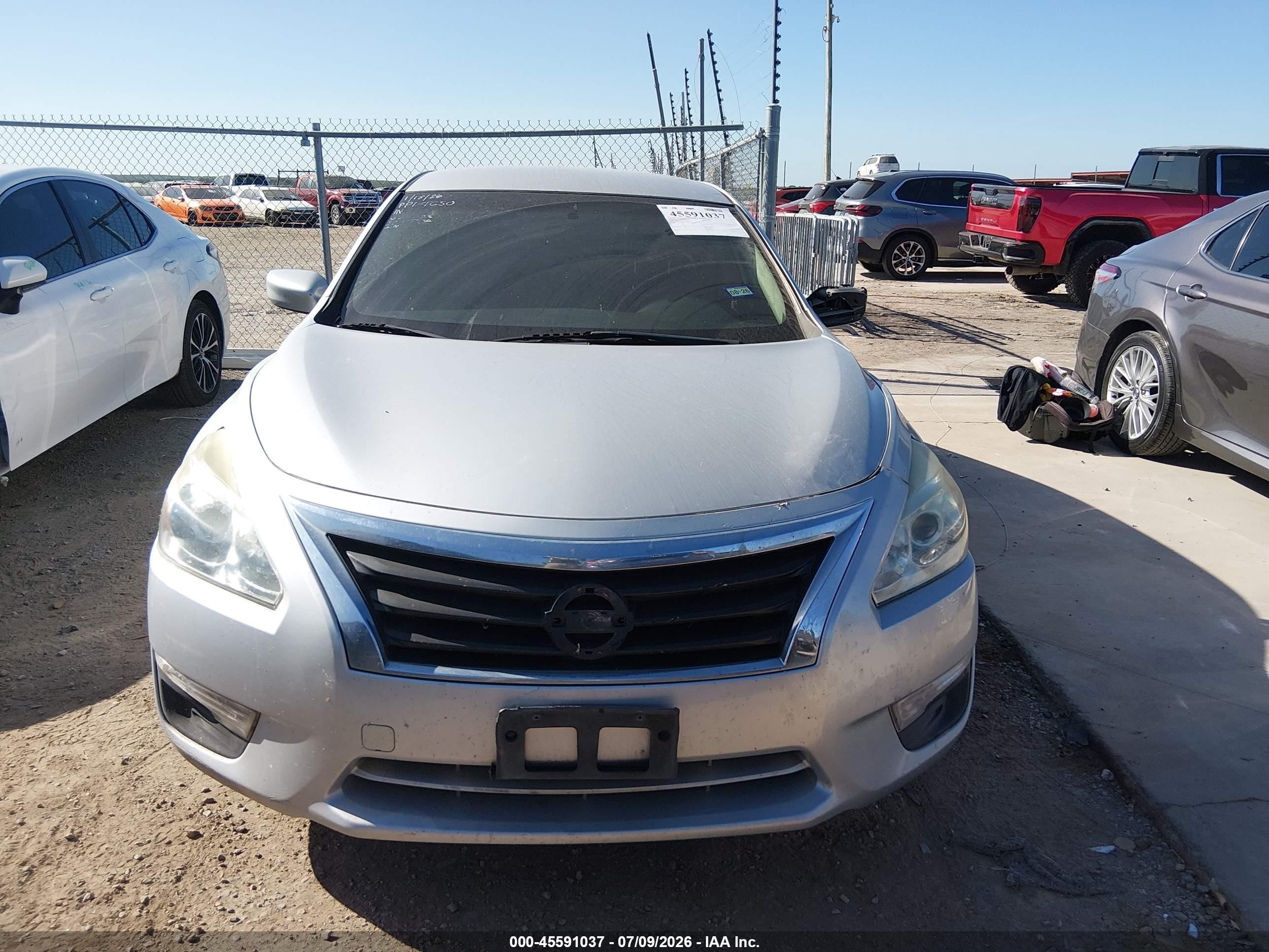 2013 Nissan Altima 2.5 S Silver vin: 1N4AL3AP7DC204670