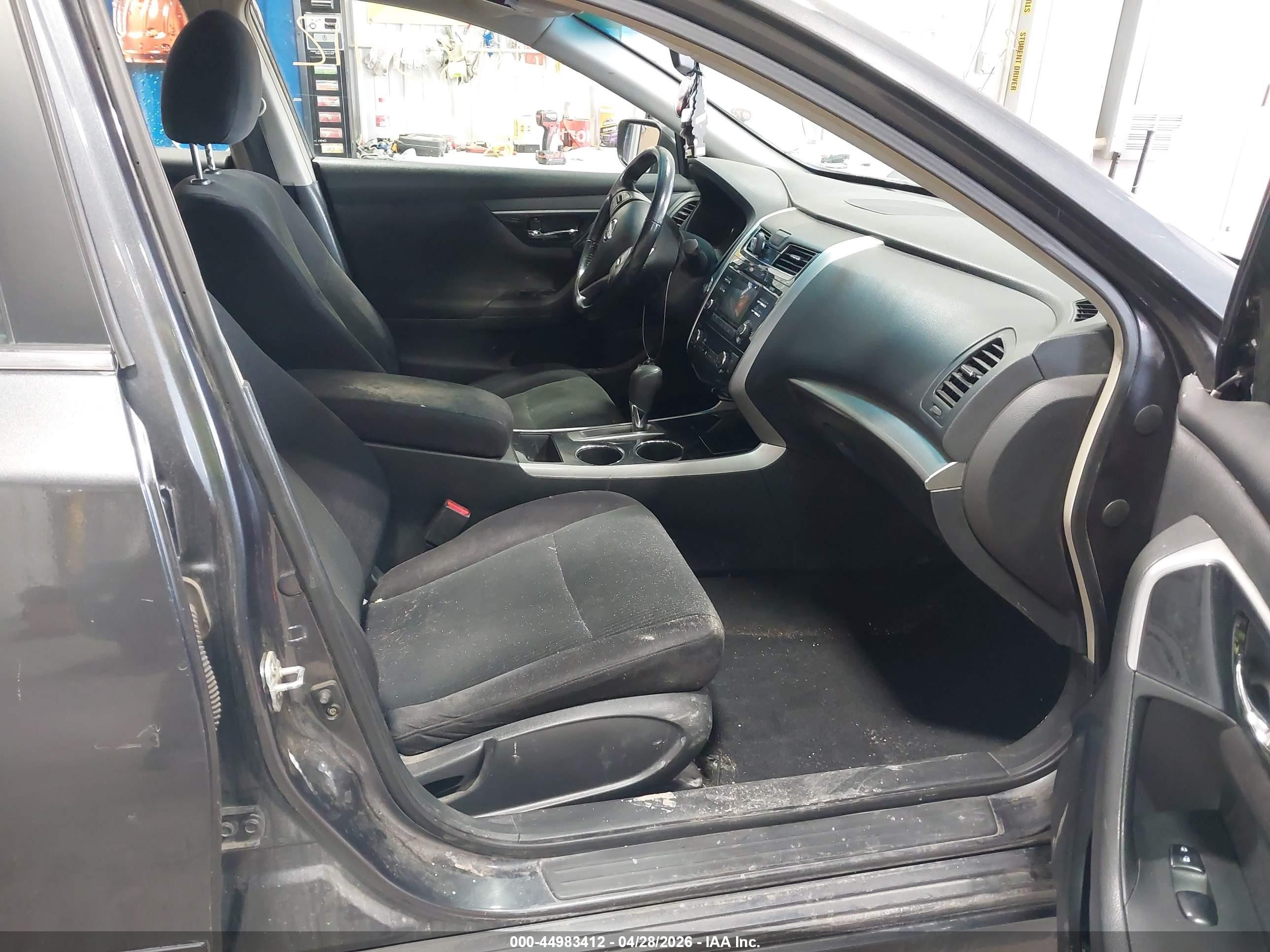 2013 Nissan Altima 2.5 Sv Серый vin: 1N4AL3AP7DC206192
