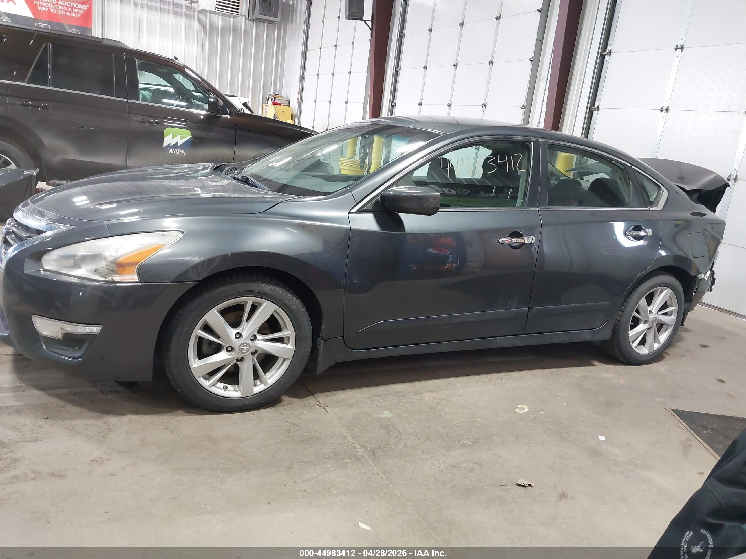 2013 Nissan Altima 2.5 Sv Серый vin: 1N4AL3AP7DC206192
