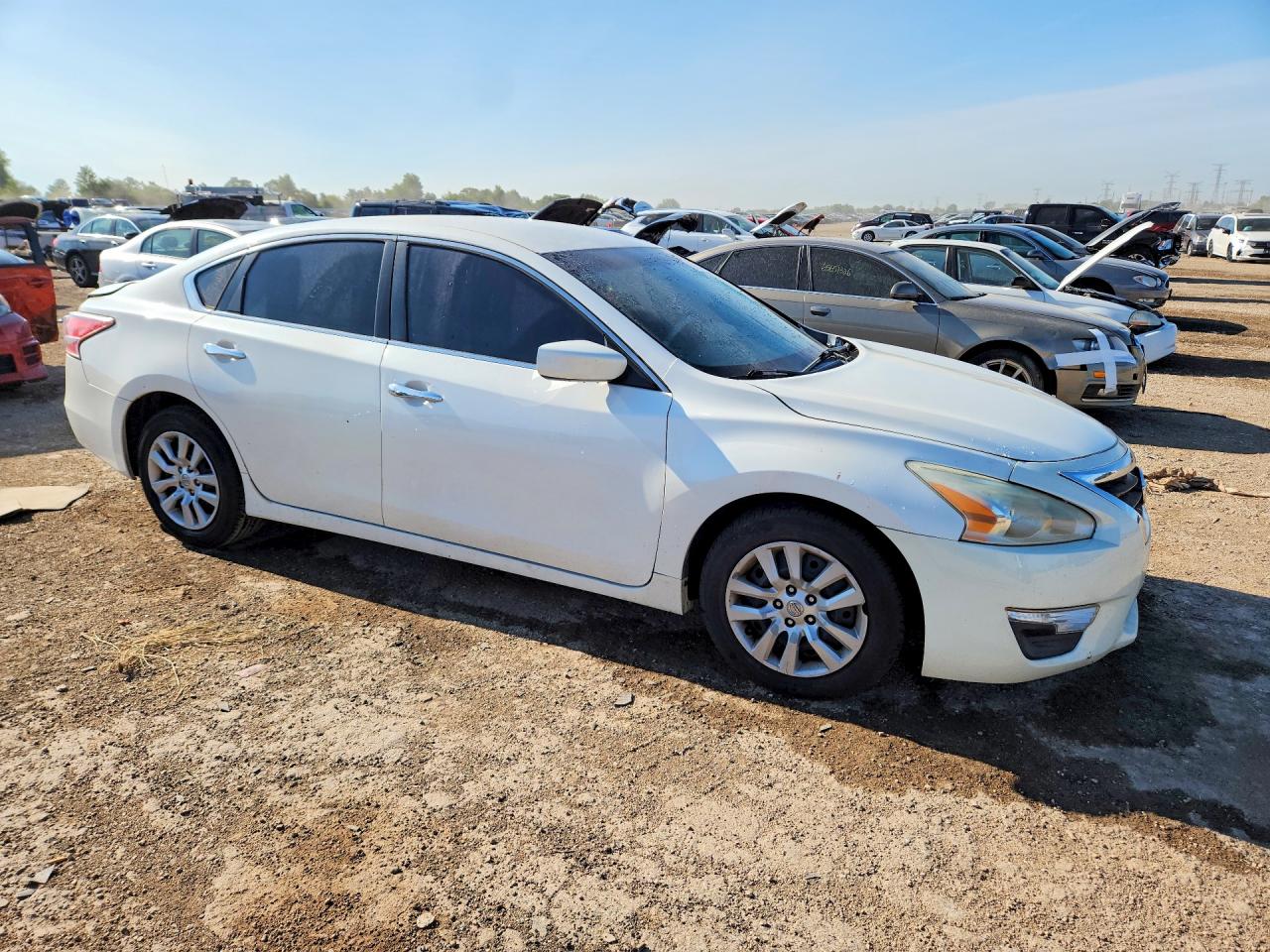 2013 Nissan Altima 2.5 White vin: 1N4AL3AP7DC212719