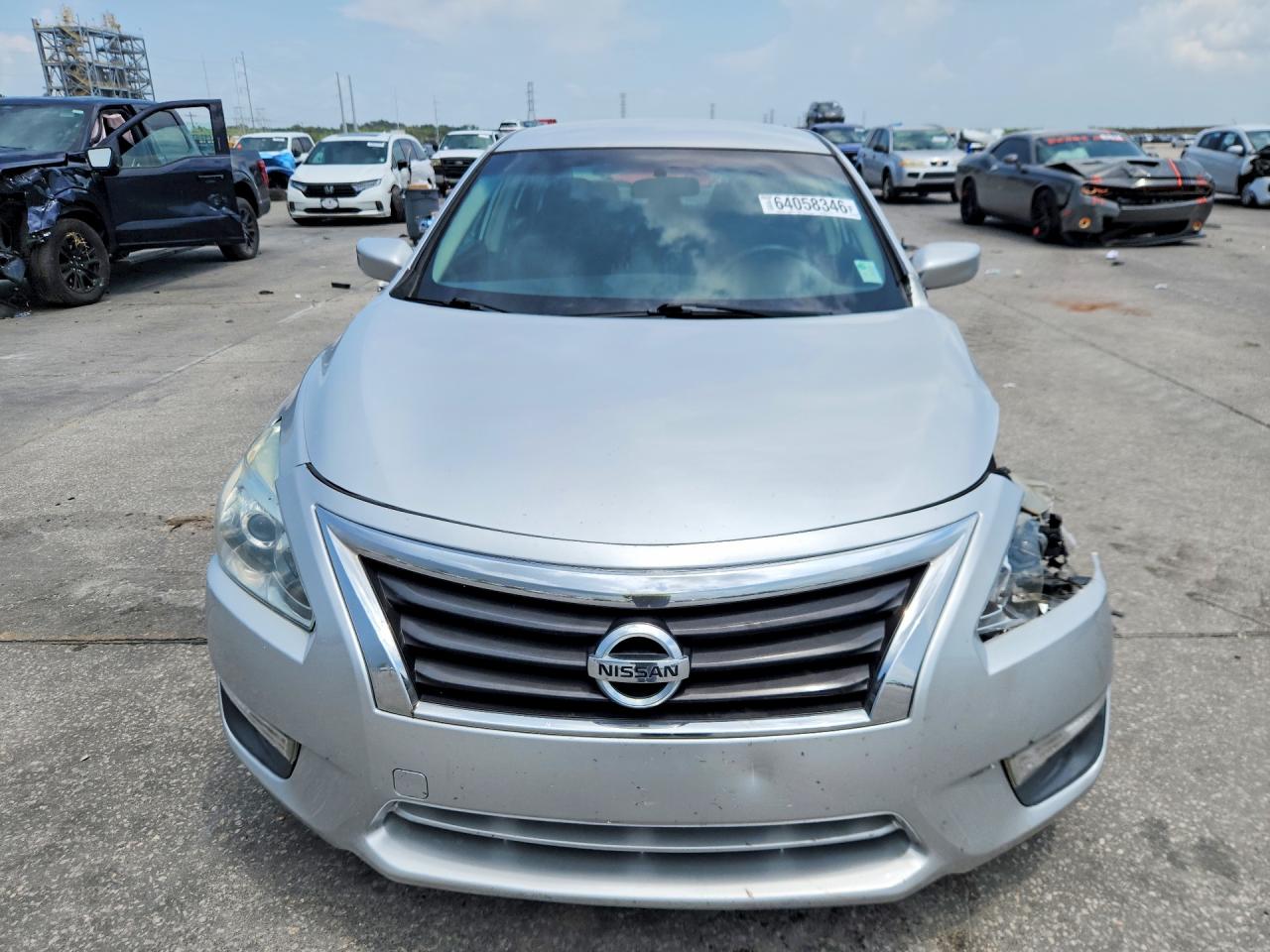 2013 Nissan Altima 2.5 Серебряный vin: 1N4AL3AP7DC236812