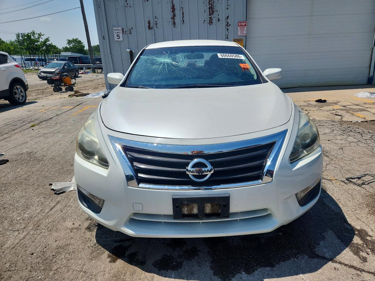 2013 Nissan Altima 2.5 White vin: 1N4AL3AP7DC247101