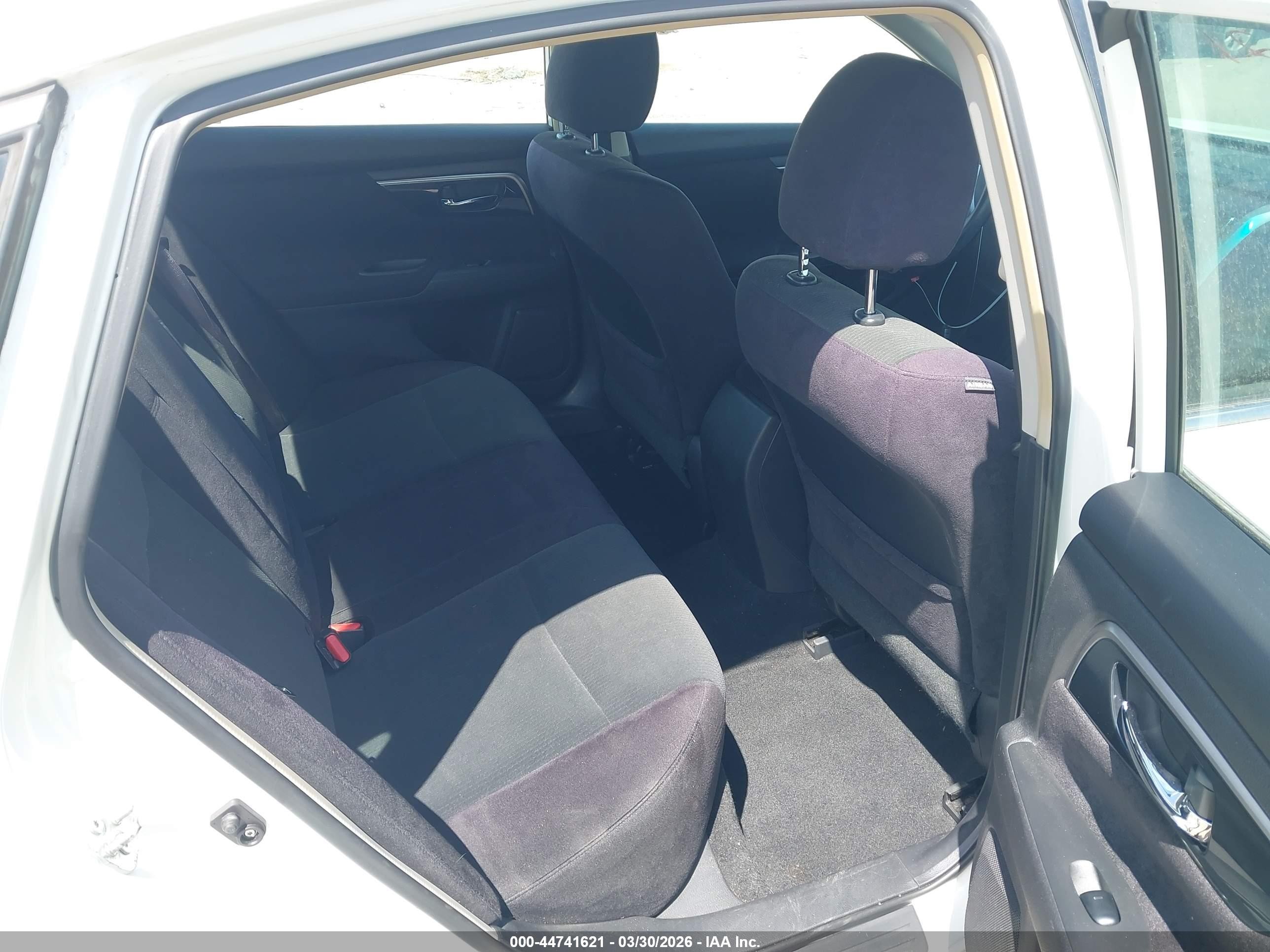 2013 Nissan Altima 2.5 S Белый vin: 1N4AL3AP7DC247163