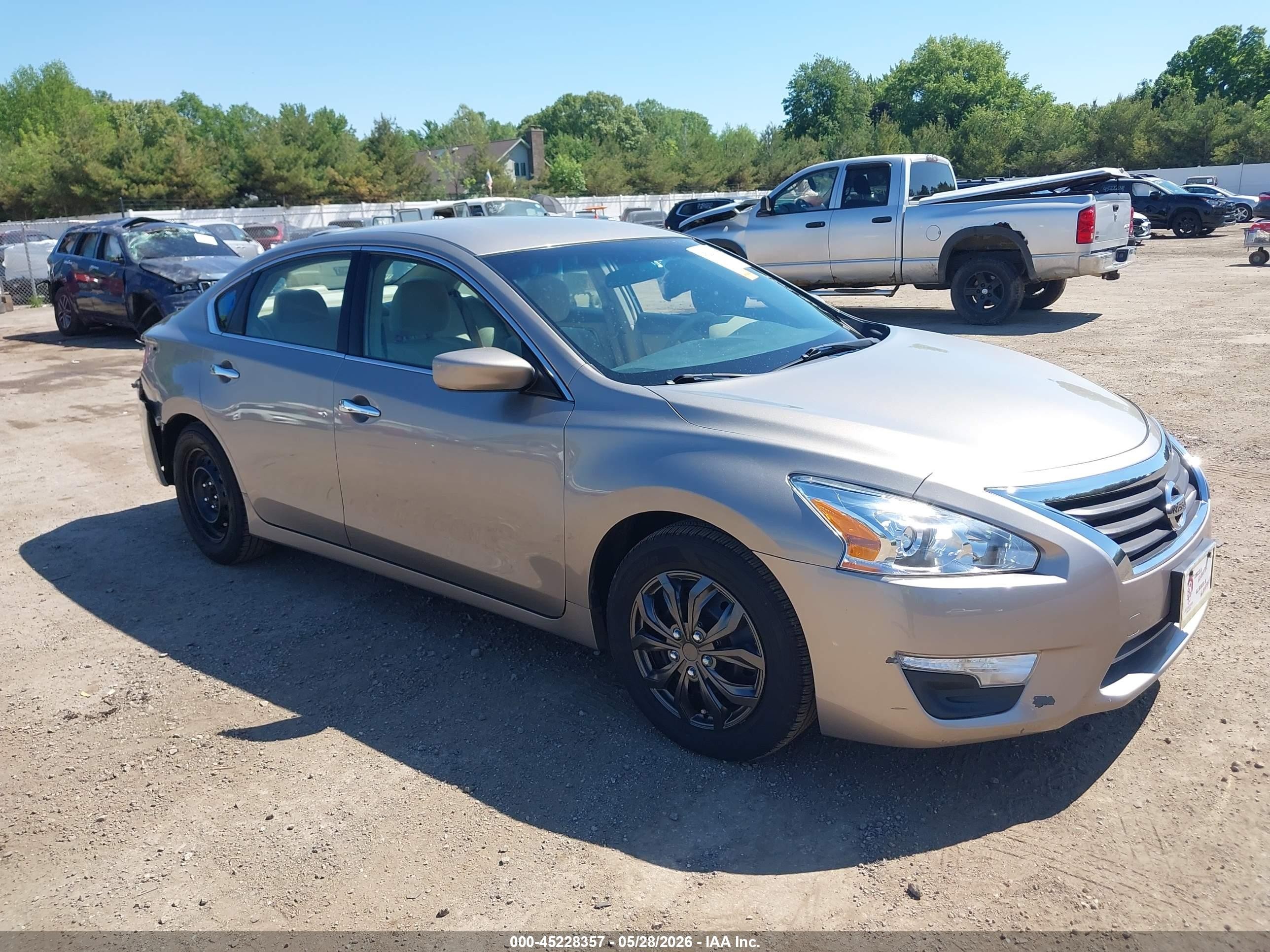 2013 Nissan Altima 2.5 S Коричневый vin: 1N4AL3AP7DC247387