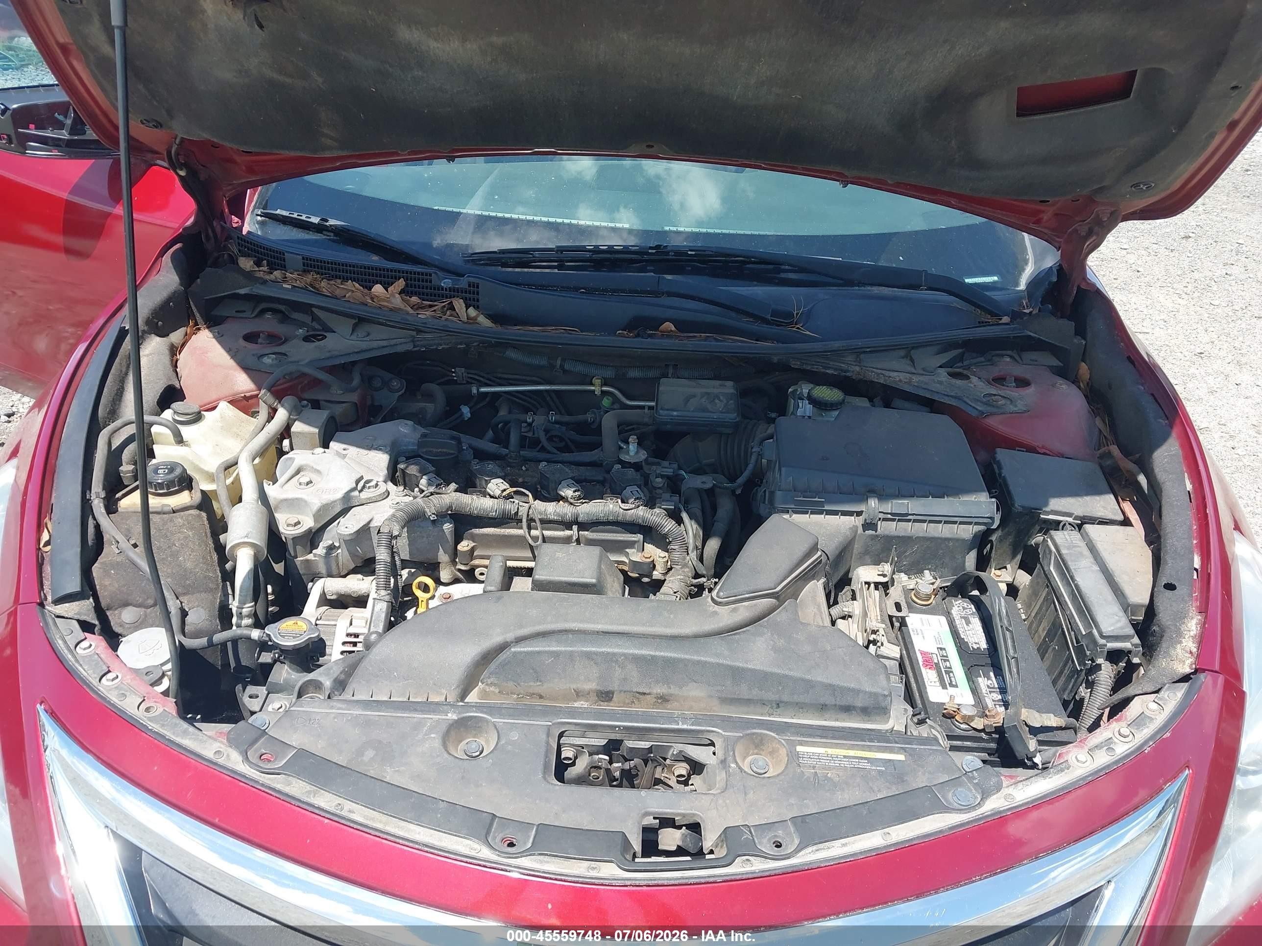 2013 Nissan Altima 2.5 S Red vin: 1N4AL3AP7DC260575