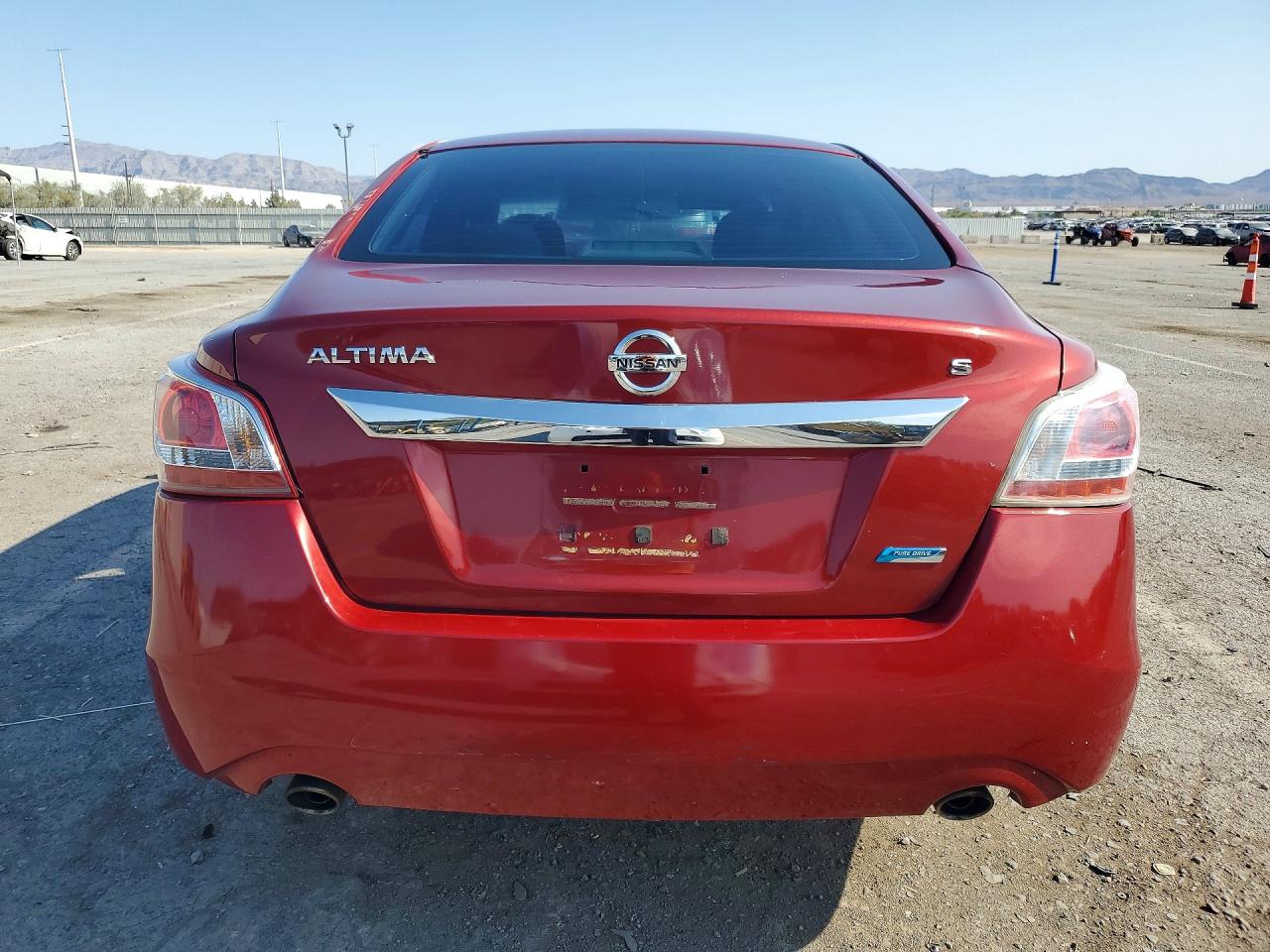 2013 Nissan Altima 2.5 Red vin: 1N4AL3AP7DC288585