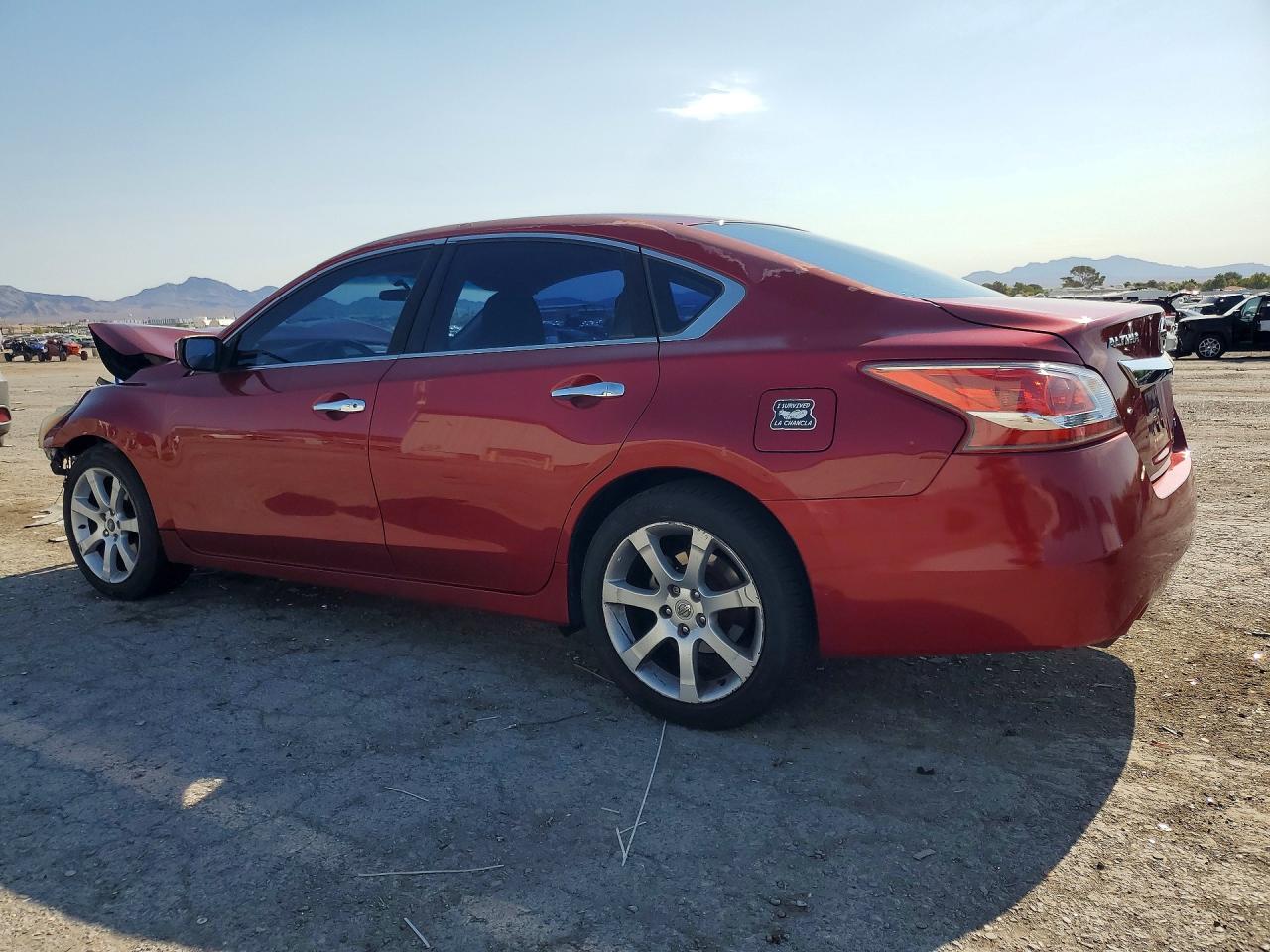 2013 Nissan Altima 2.5 Red vin: 1N4AL3AP7DC288585