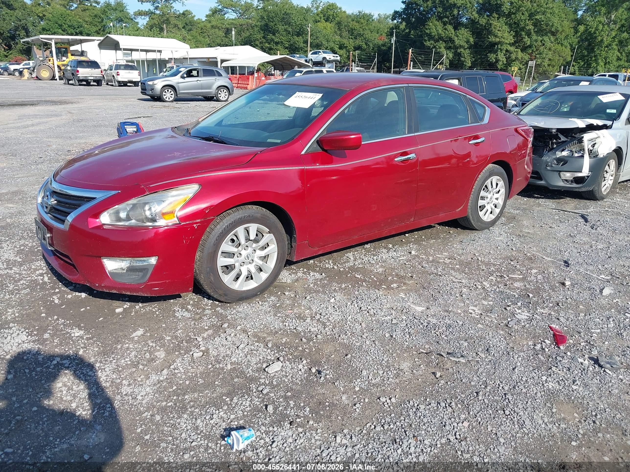 2013 Nissan Altima 2.5 S Red vin: 1N4AL3AP7DC290529