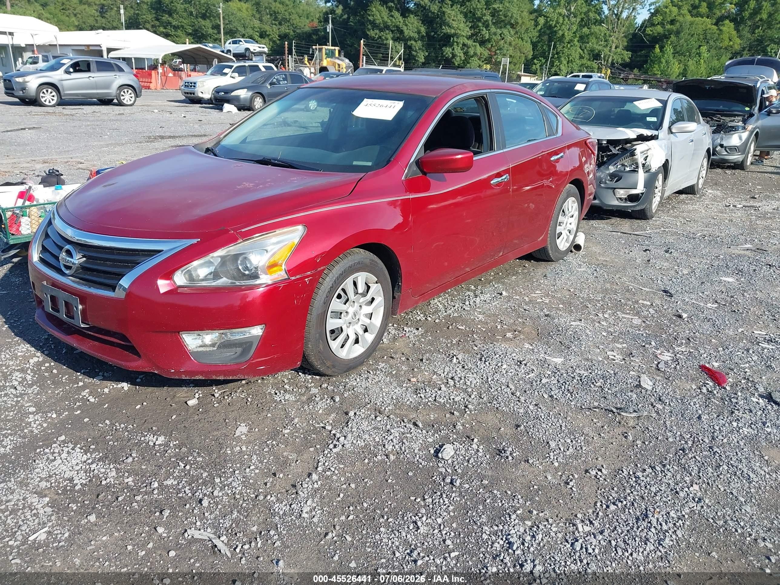 2013 Nissan Altima 2.5 S Red vin: 1N4AL3AP7DC290529