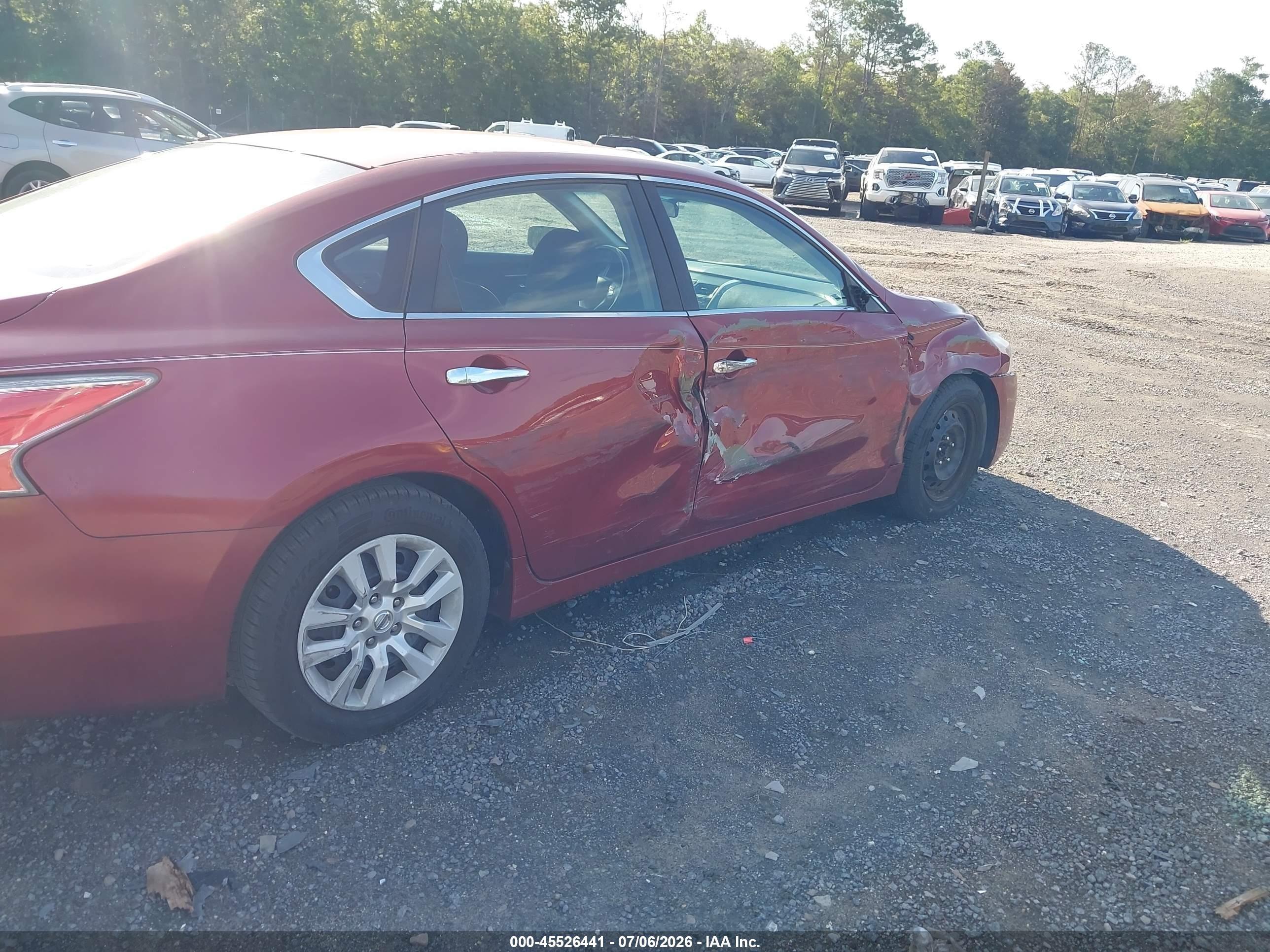 2013 Nissan Altima 2.5 S Red vin: 1N4AL3AP7DC290529