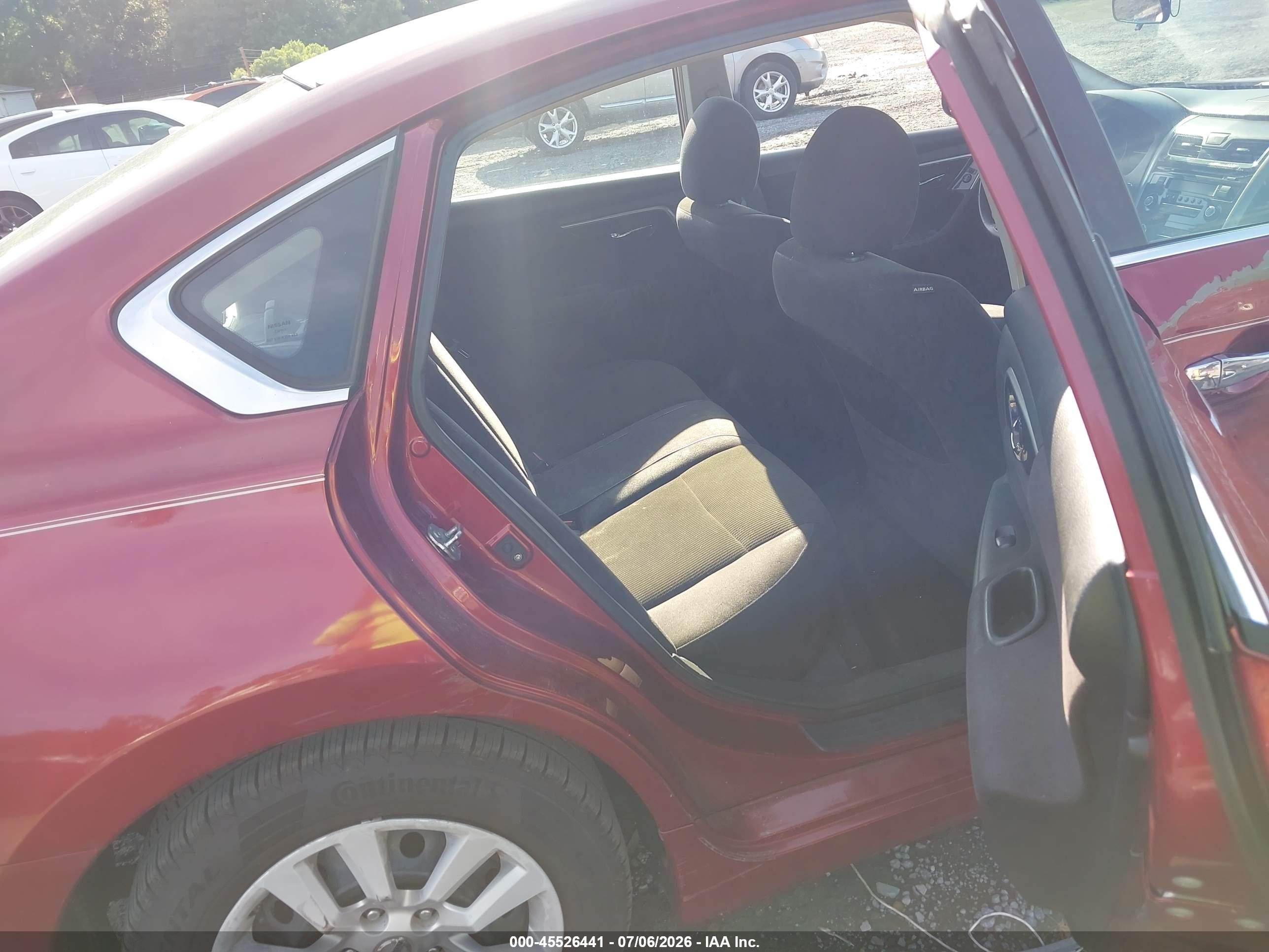 2013 Nissan Altima 2.5 S Red vin: 1N4AL3AP7DC290529