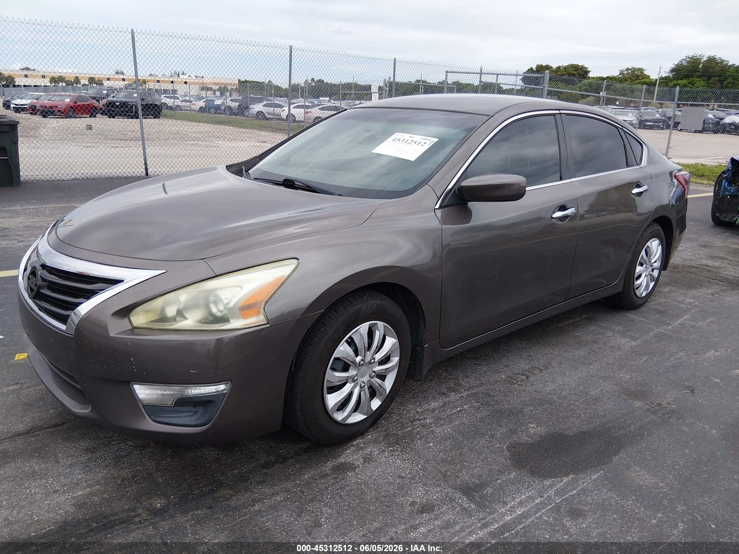 2013 Nissan Altima 2.5 S Коричневый vin: 1N4AL3AP7DC297058