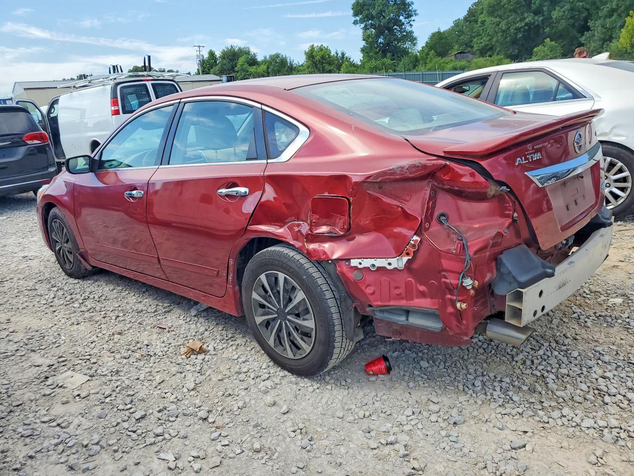 2013 Nissan Altima S Red vin: 1N4AL3AP7DC902163