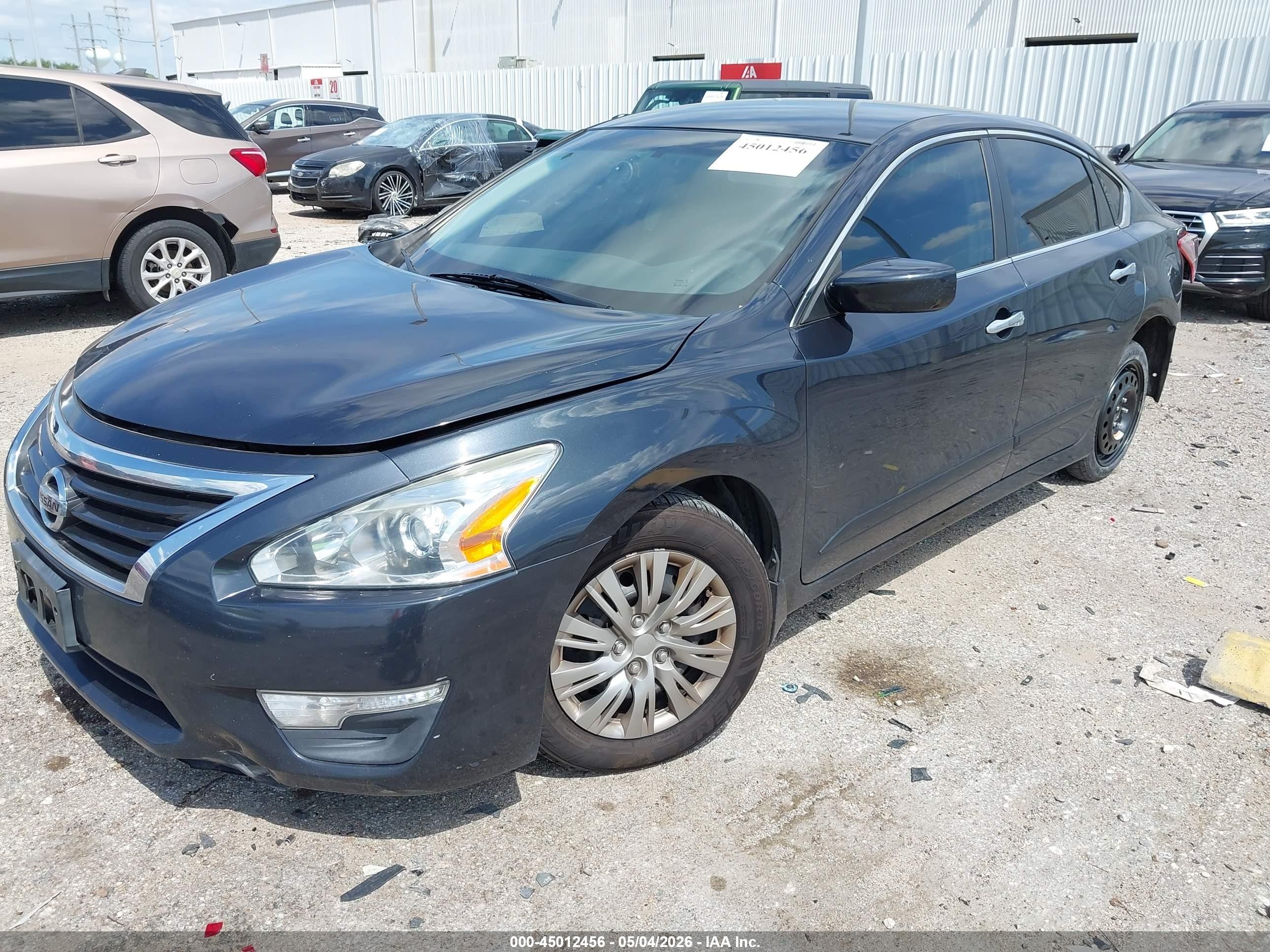 2013 Nissan Altima 2.5 S Black vin: 1N4AL3AP7DC904852
