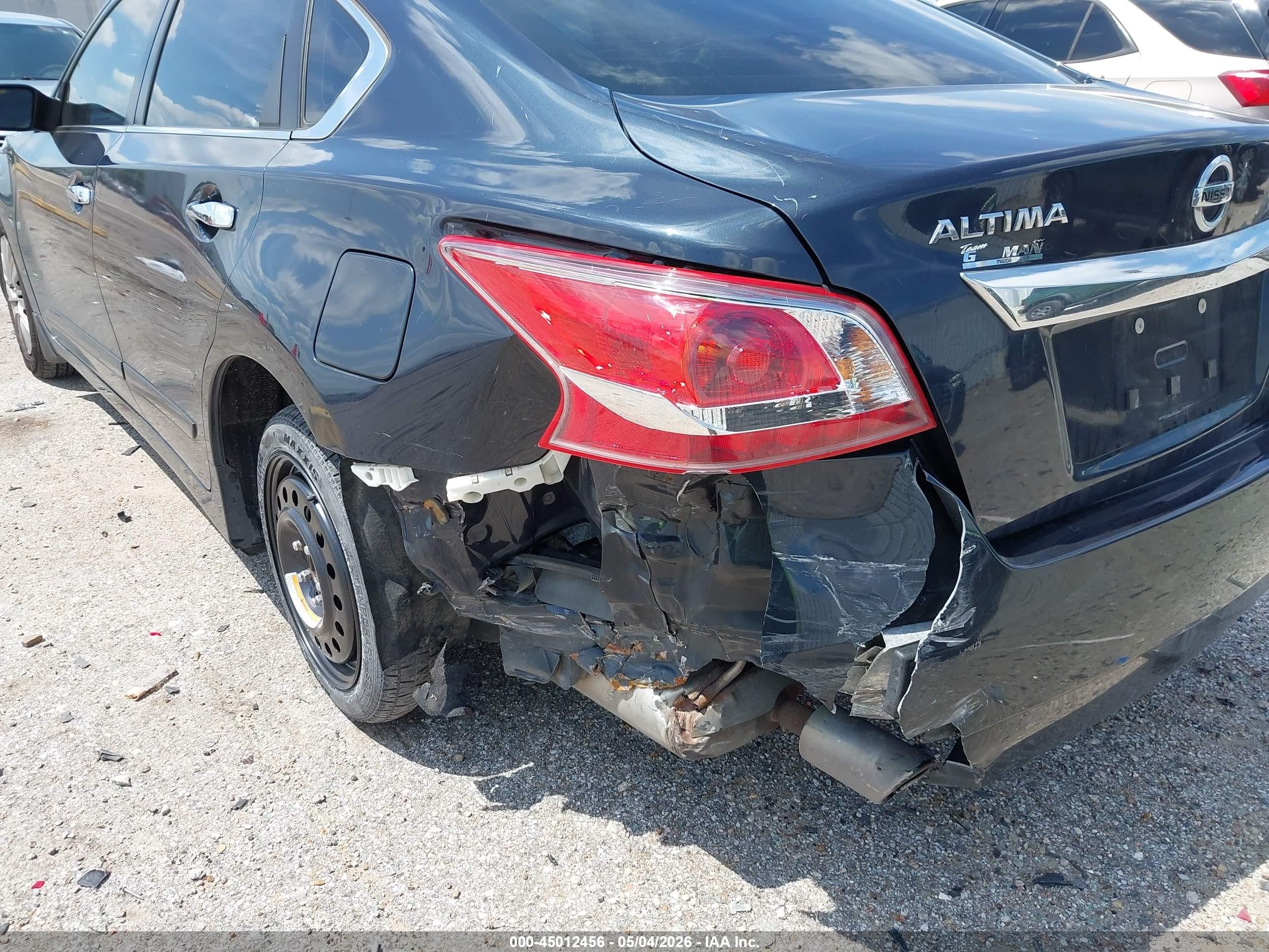 2013 Nissan Altima 2.5 S Black vin: 1N4AL3AP7DC904852