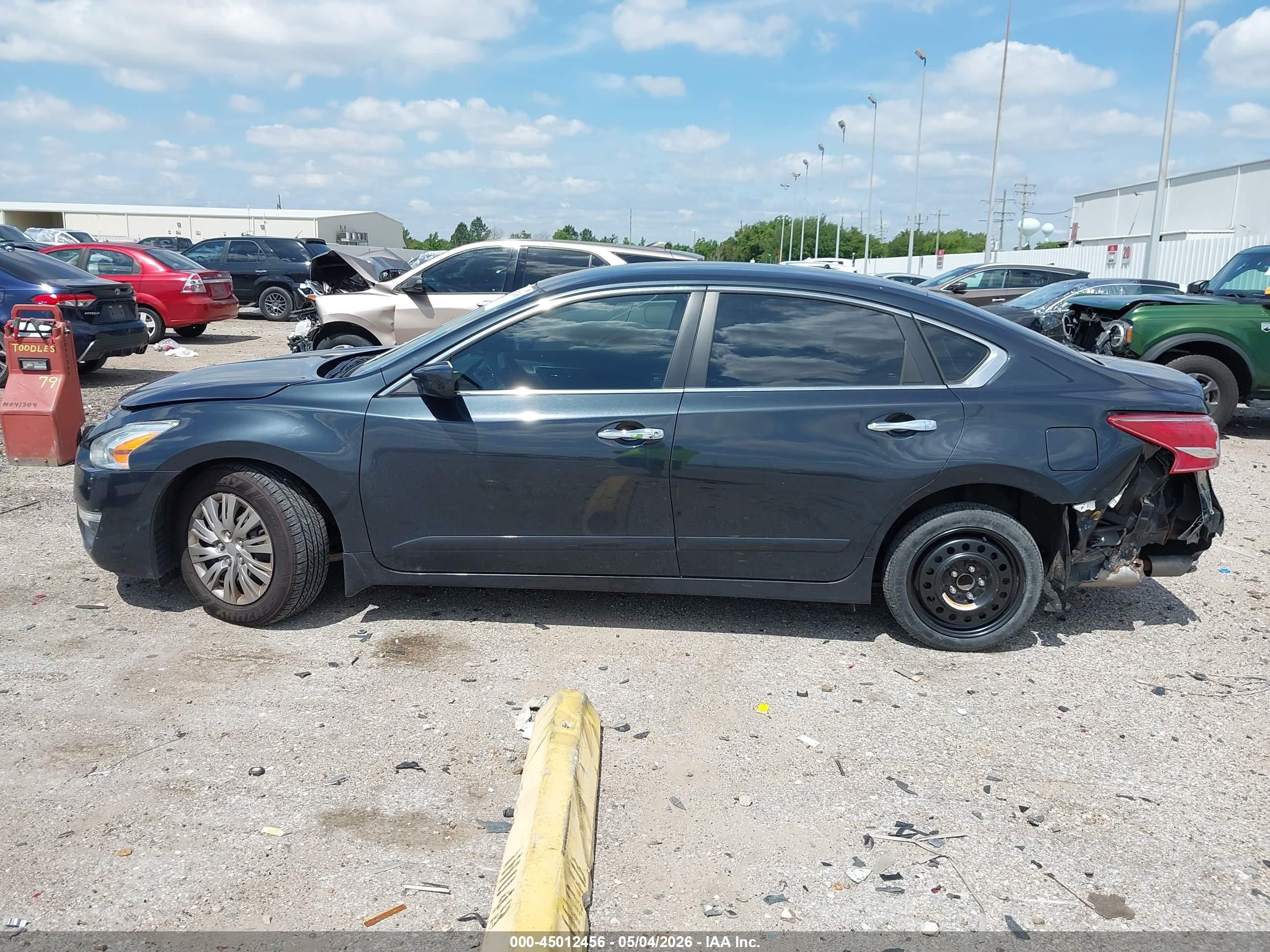 2013 Nissan Altima 2.5 S Black vin: 1N4AL3AP7DC904852