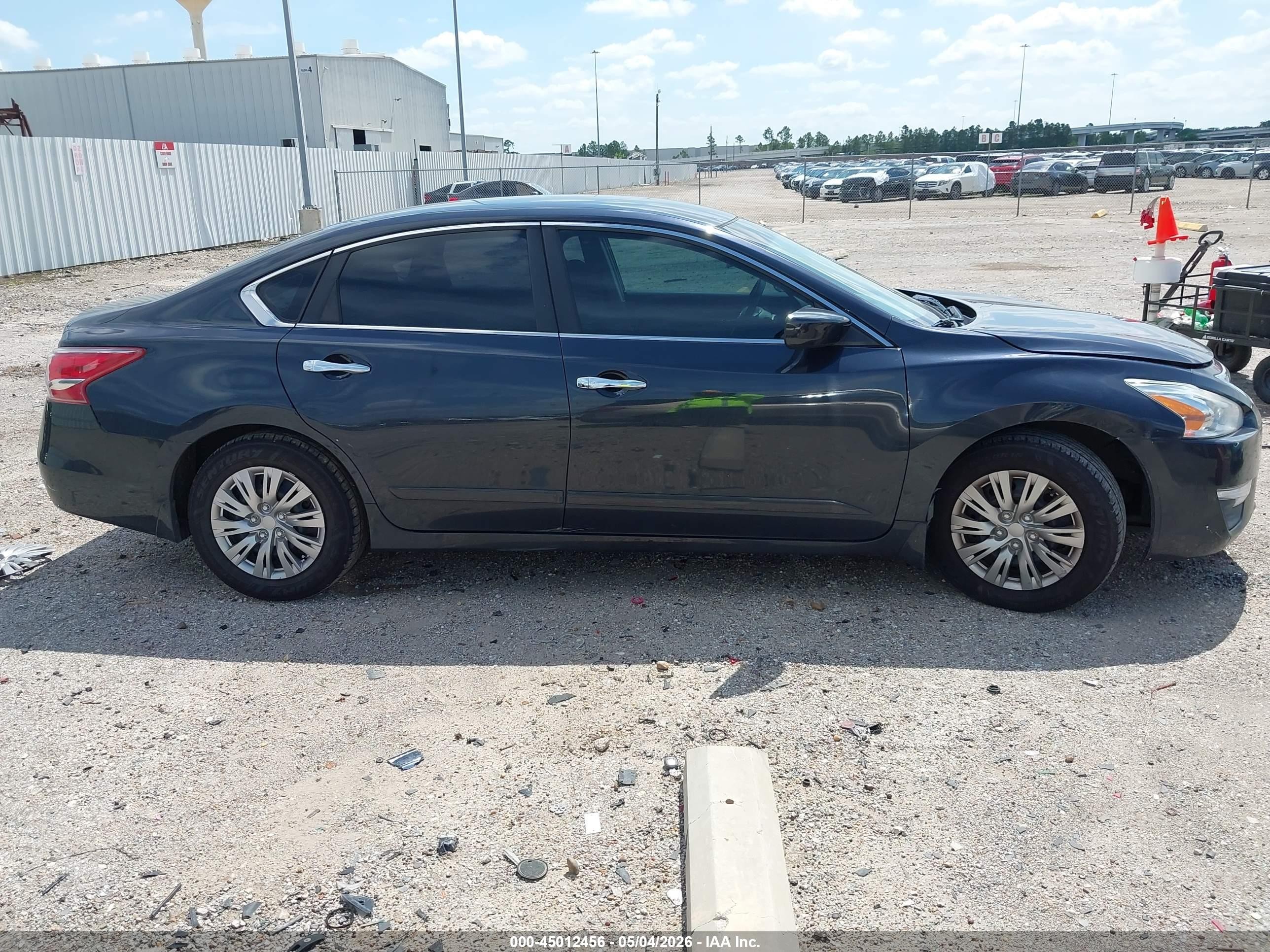 2013 Nissan Altima 2.5 S Black vin: 1N4AL3AP7DC904852