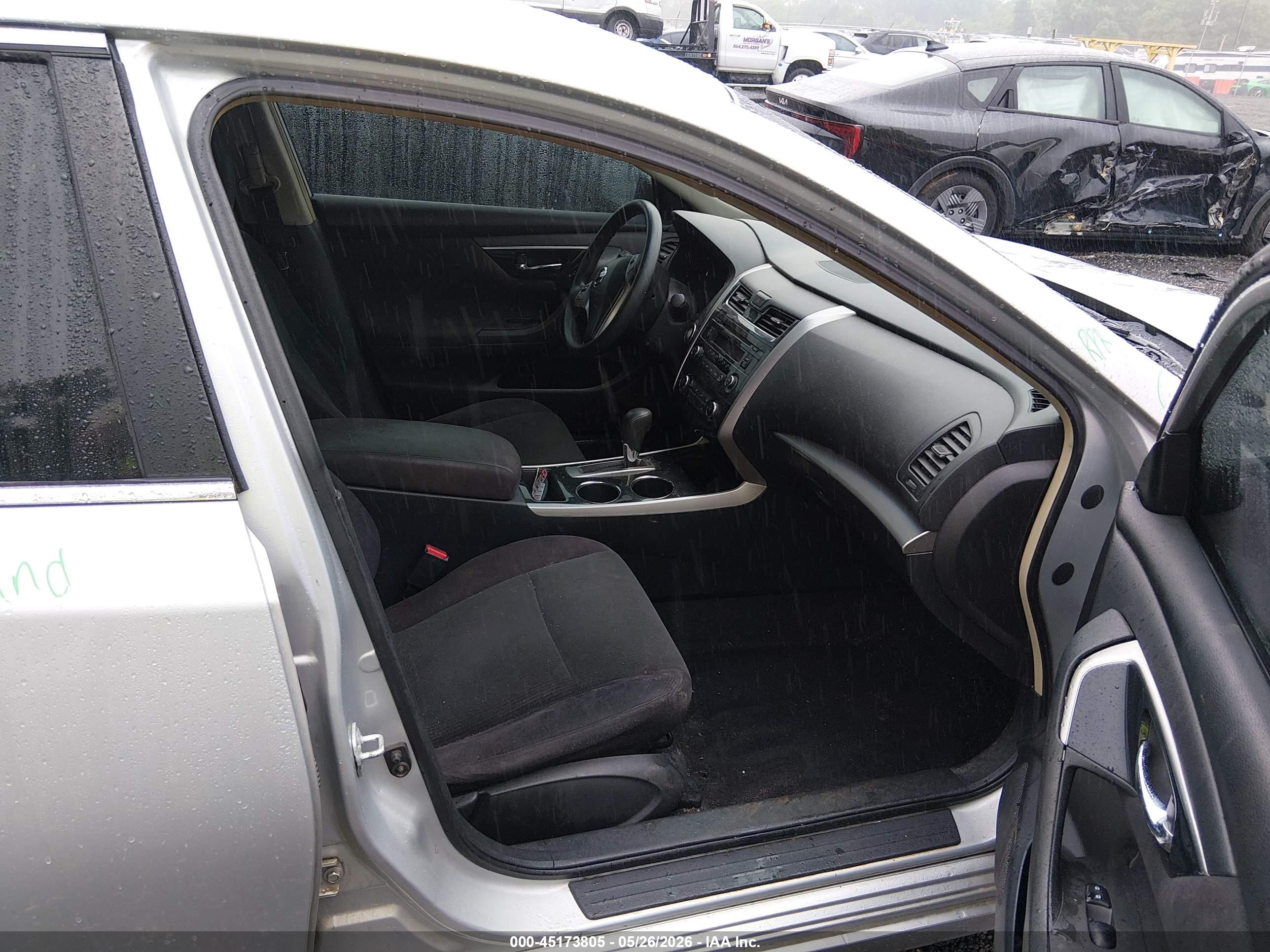 2013 Nissan Altima 2.5 S Silver vin: 1N4AL3AP7DC911493
