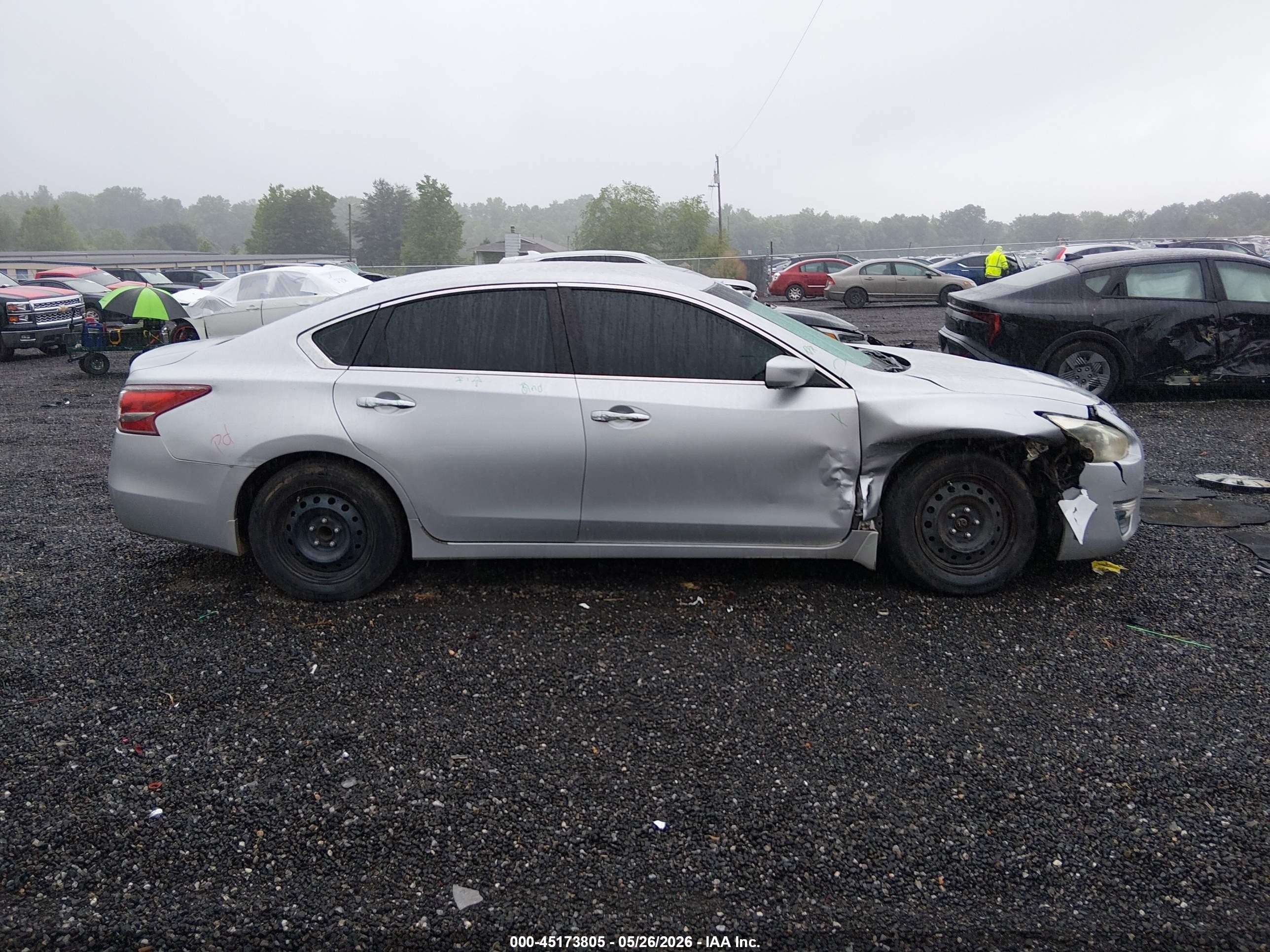 2013 Nissan Altima 2.5 S Silver vin: 1N4AL3AP7DC911493