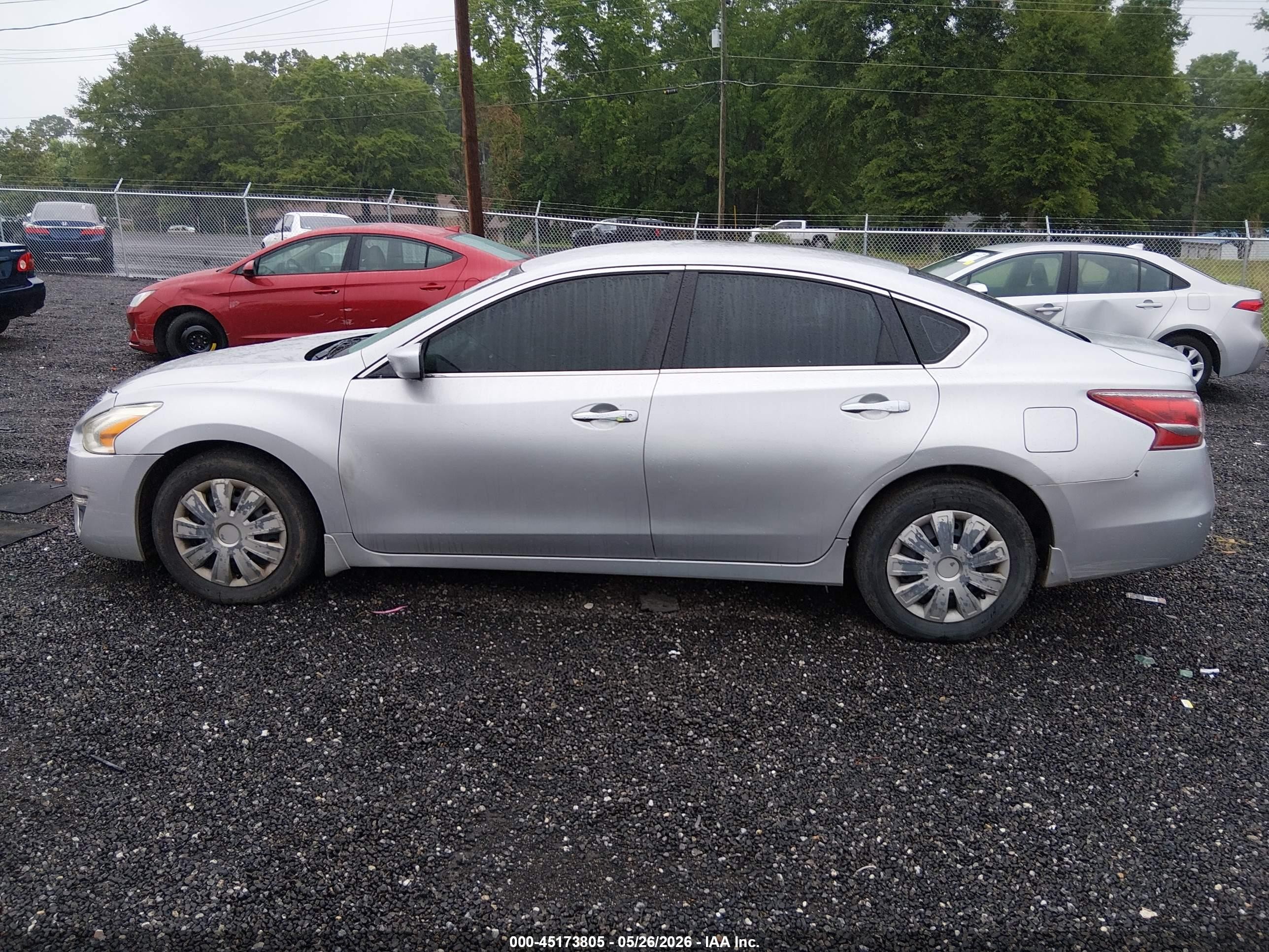 2013 Nissan Altima 2.5 S Silver vin: 1N4AL3AP7DC911493