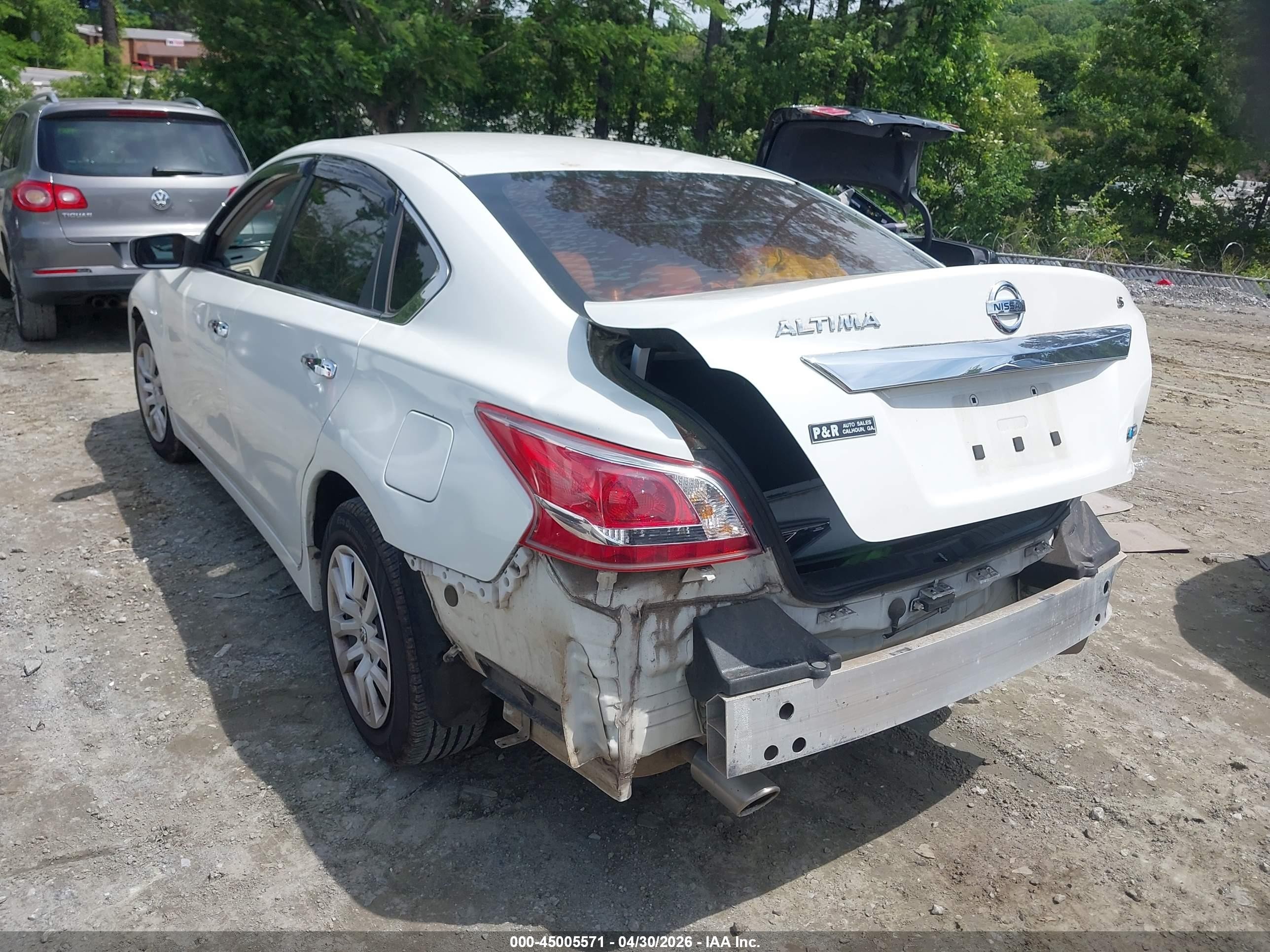 2013 Nissan Altima 2.5 S White vin: 1N4AL3AP7DN442393