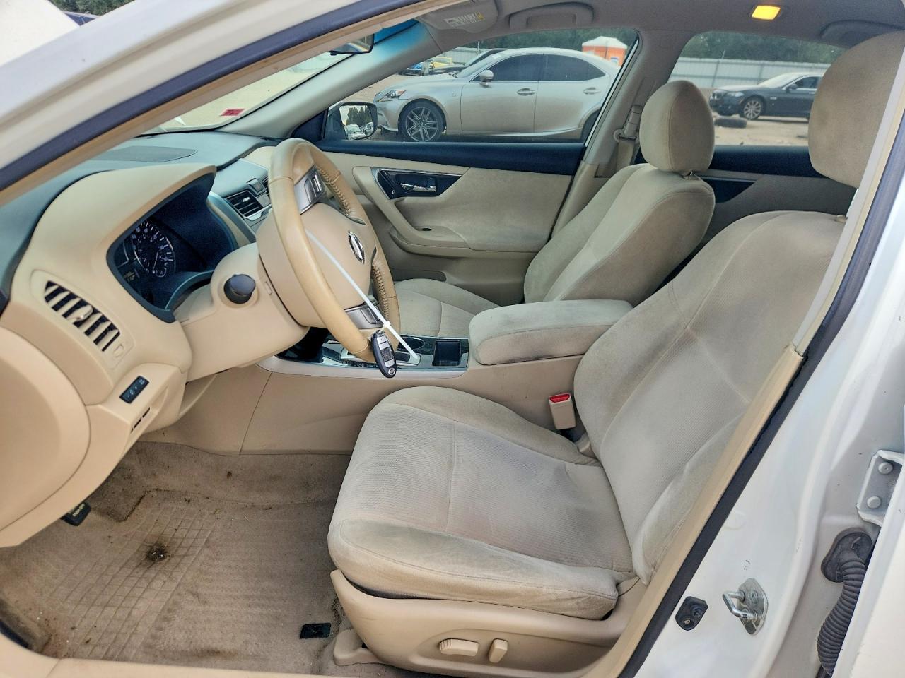 2013 Nissan Altima 2.5 White vin: 1N4AL3AP7DN442409