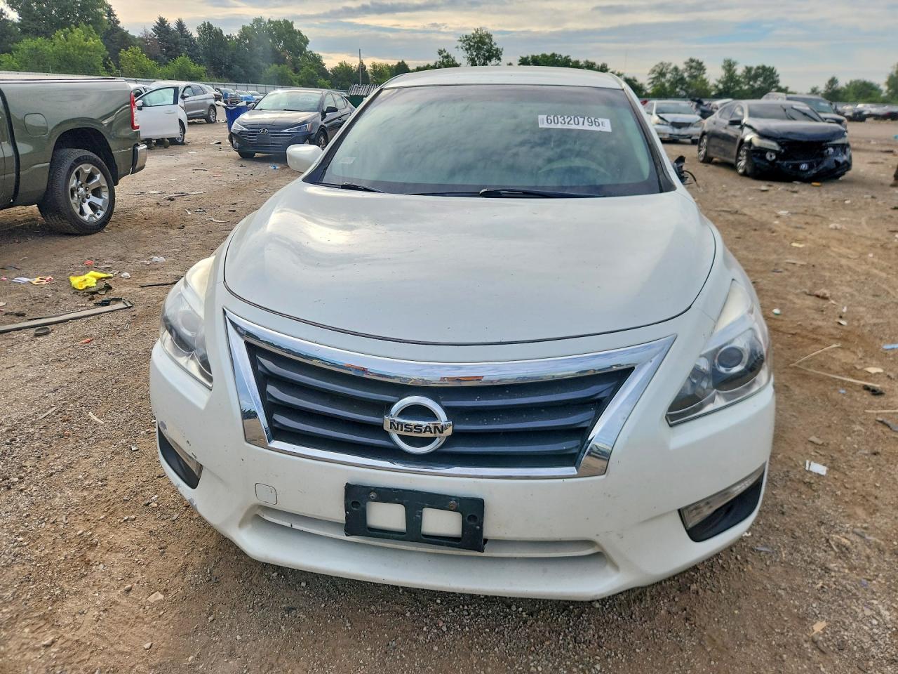 2013 Nissan Altima 2.5 White vin: 1N4AL3AP7DN442409