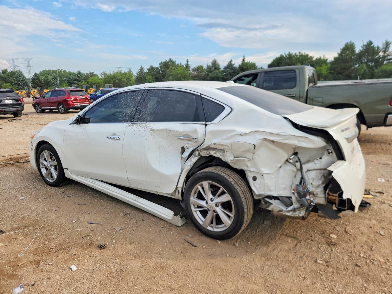 2013 Nissan Altima 2.5 White vin: 1N4AL3AP7DN442409