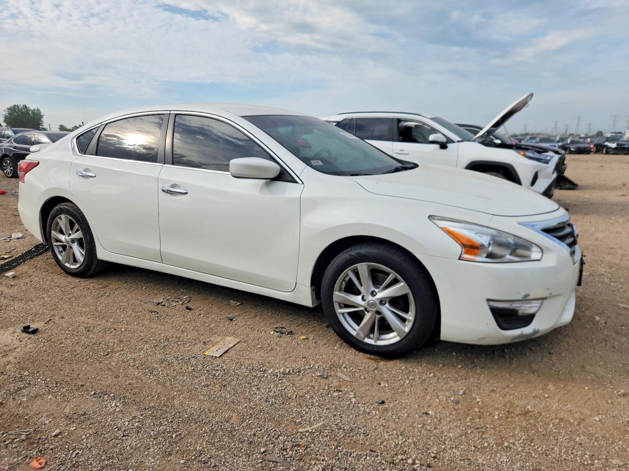 2013 Nissan Altima 2.5 White vin: 1N4AL3AP7DN442409