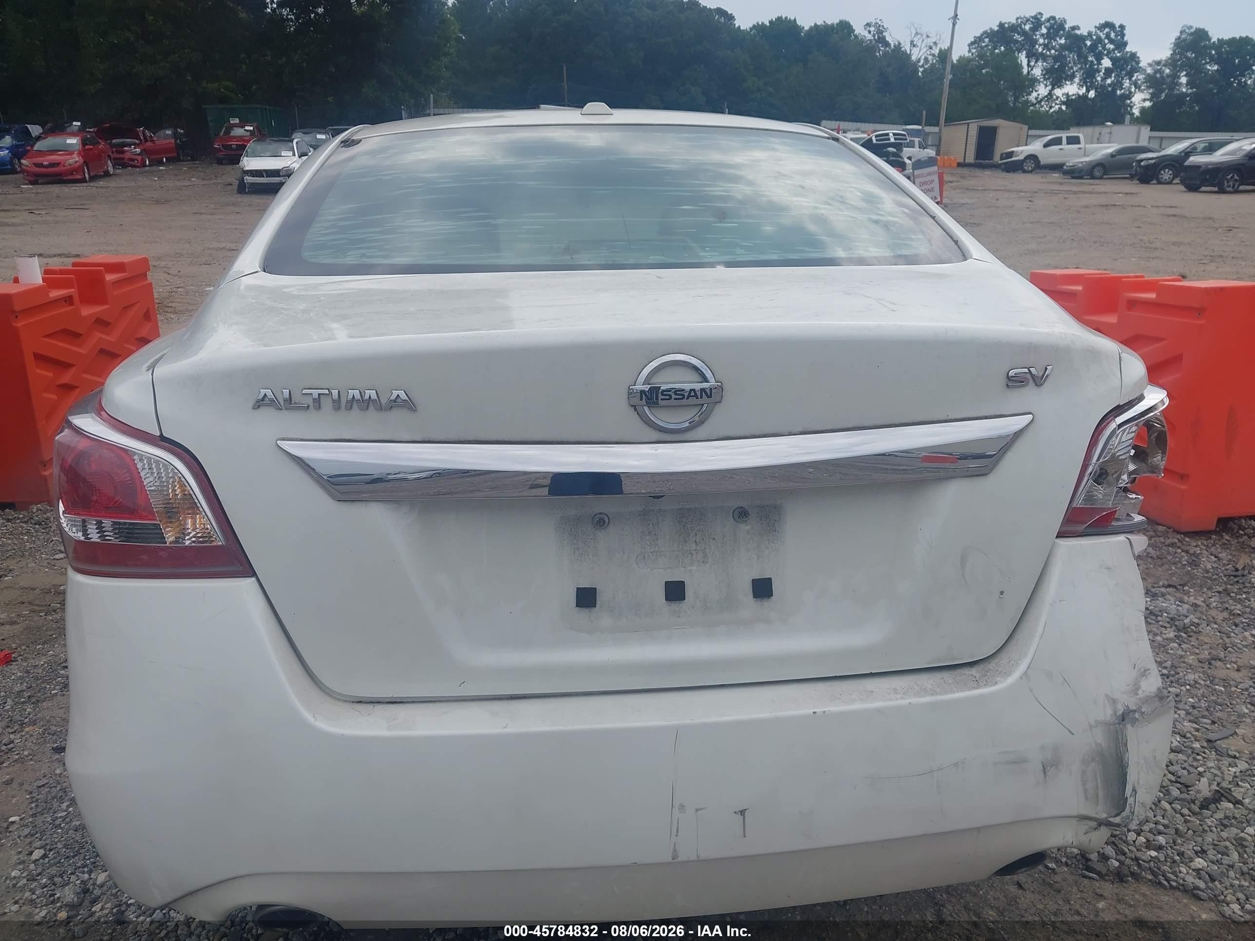 2013 Nissan Altima 2.5 Sv Белый vin: 1N4AL3AP7DN443267