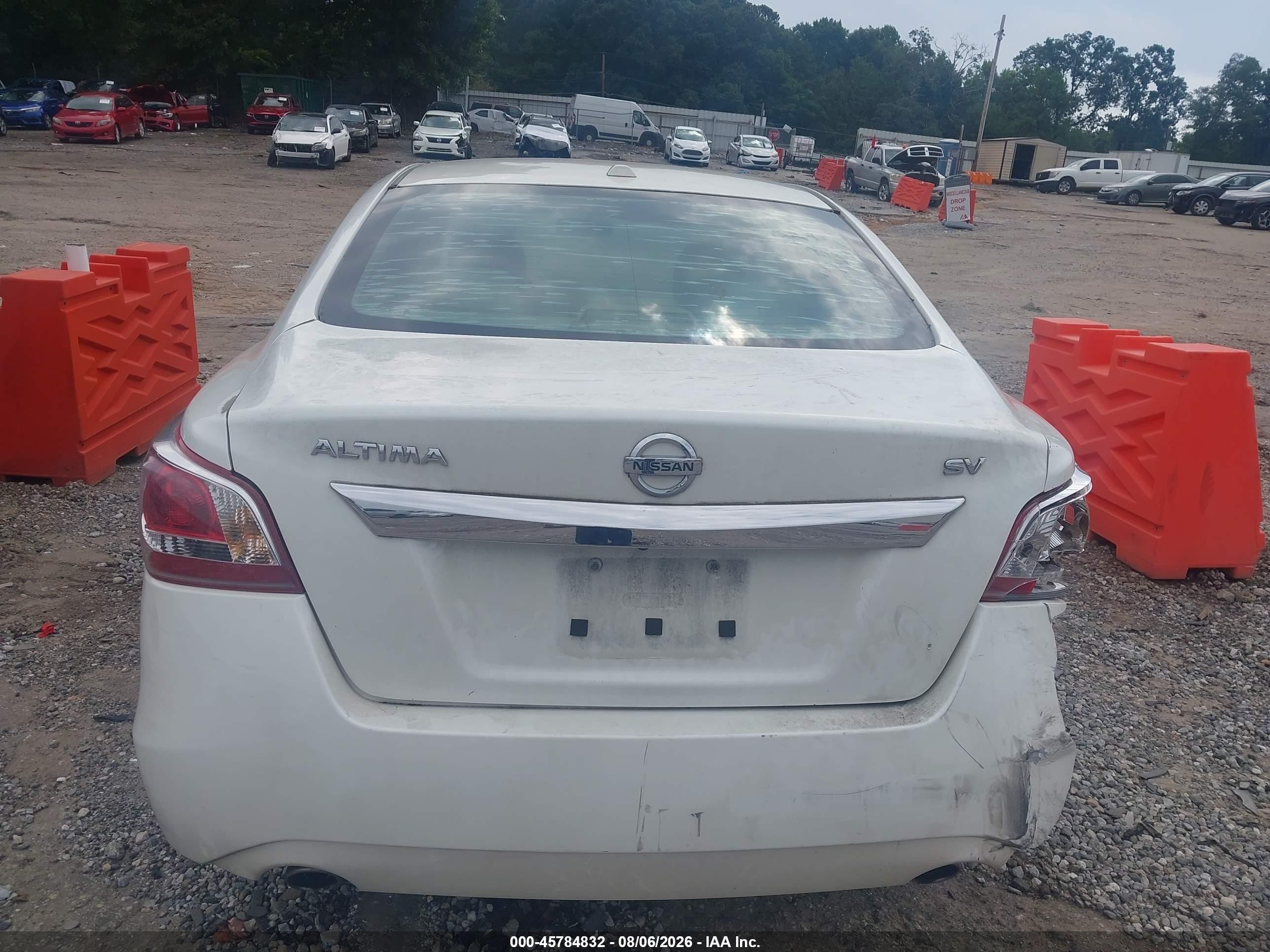 2013 Nissan Altima 2.5 Sv Белый vin: 1N4AL3AP7DN443267