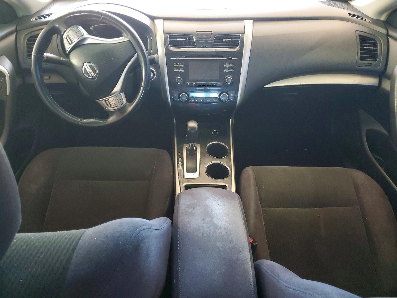 2013 Nissan Altima 2.5 Red vin: 1N4AL3AP7DN447013
