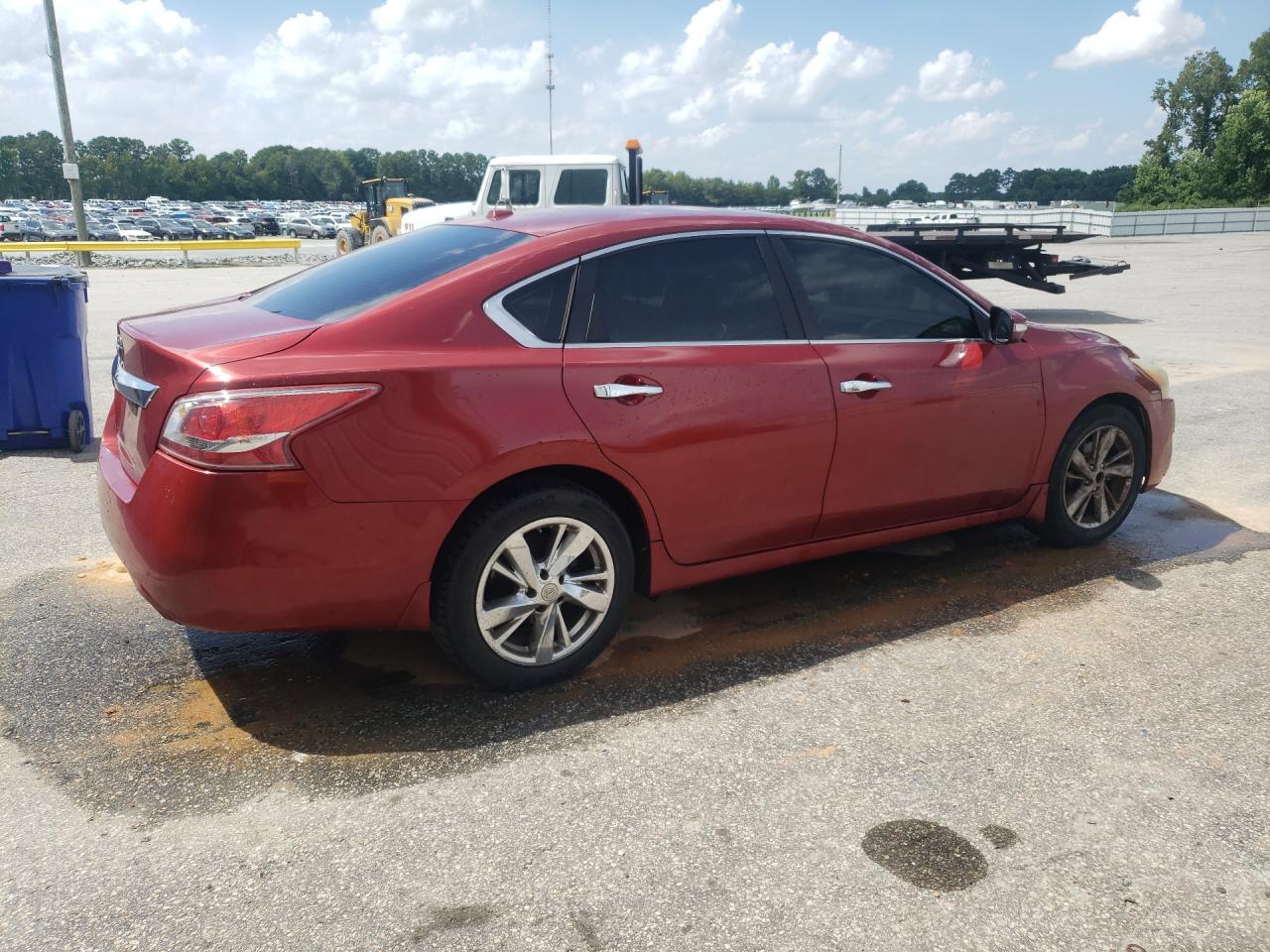 2013 Nissan Altima 2.5 Burgundy vin: 1N4AL3AP7DN456052 Damage: Left Front Tire, Worn, Replacement Required