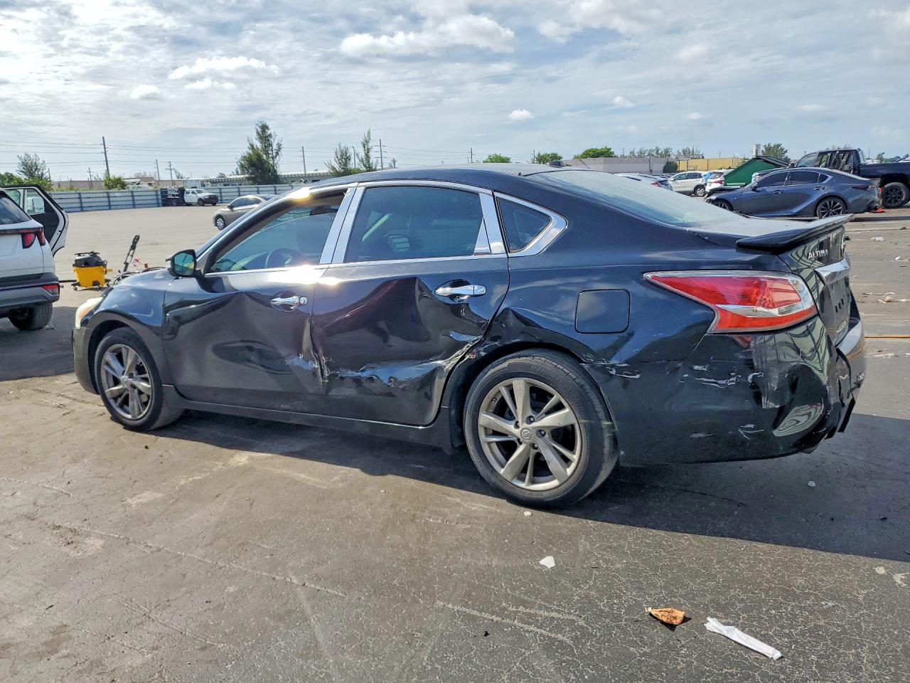 2013 Nissan Altima 2.5 Black vin: 1N4AL3AP7DN461803