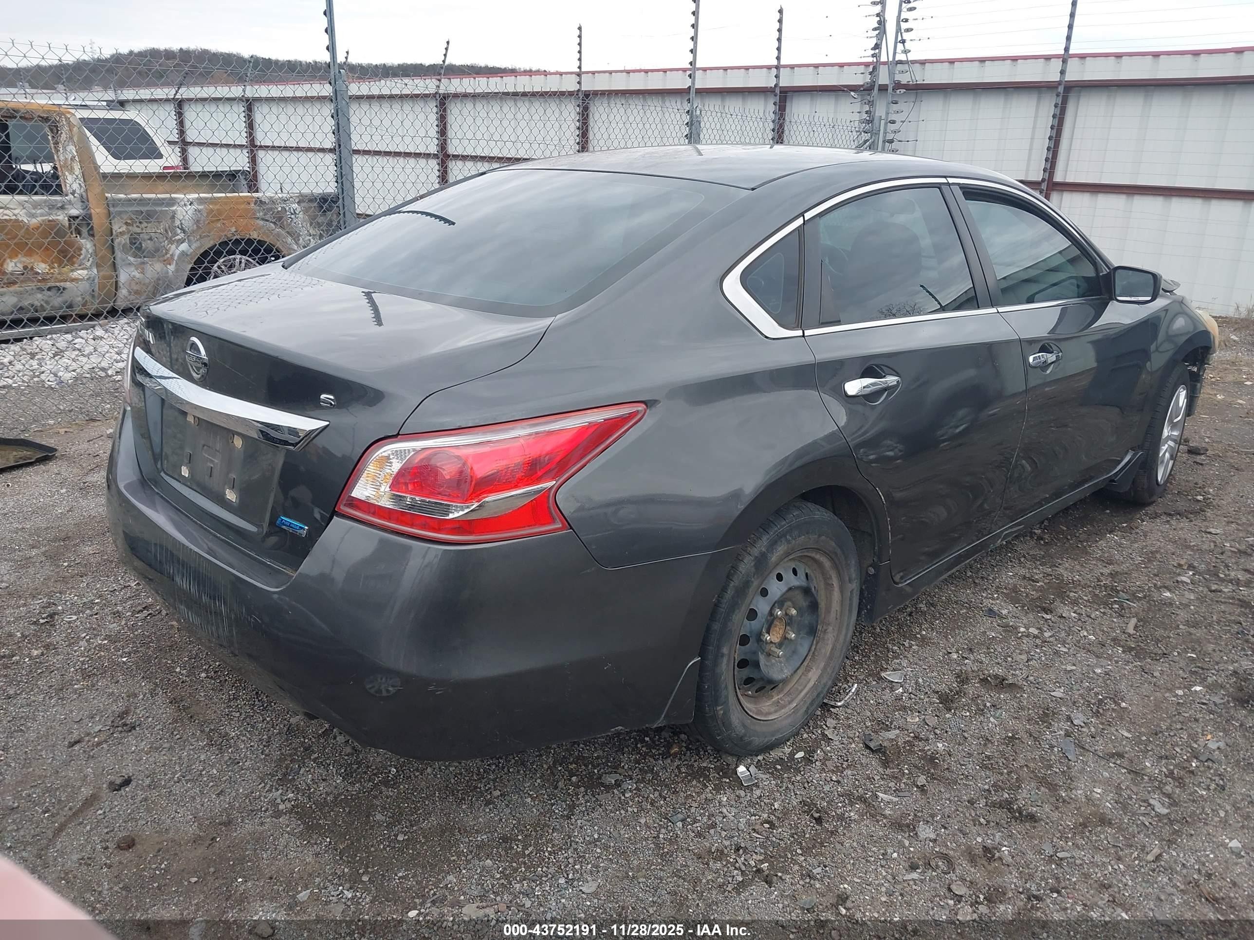 2013 Nissan Altima 2.5 S Gray vin: 1N4AL3AP7DN484417