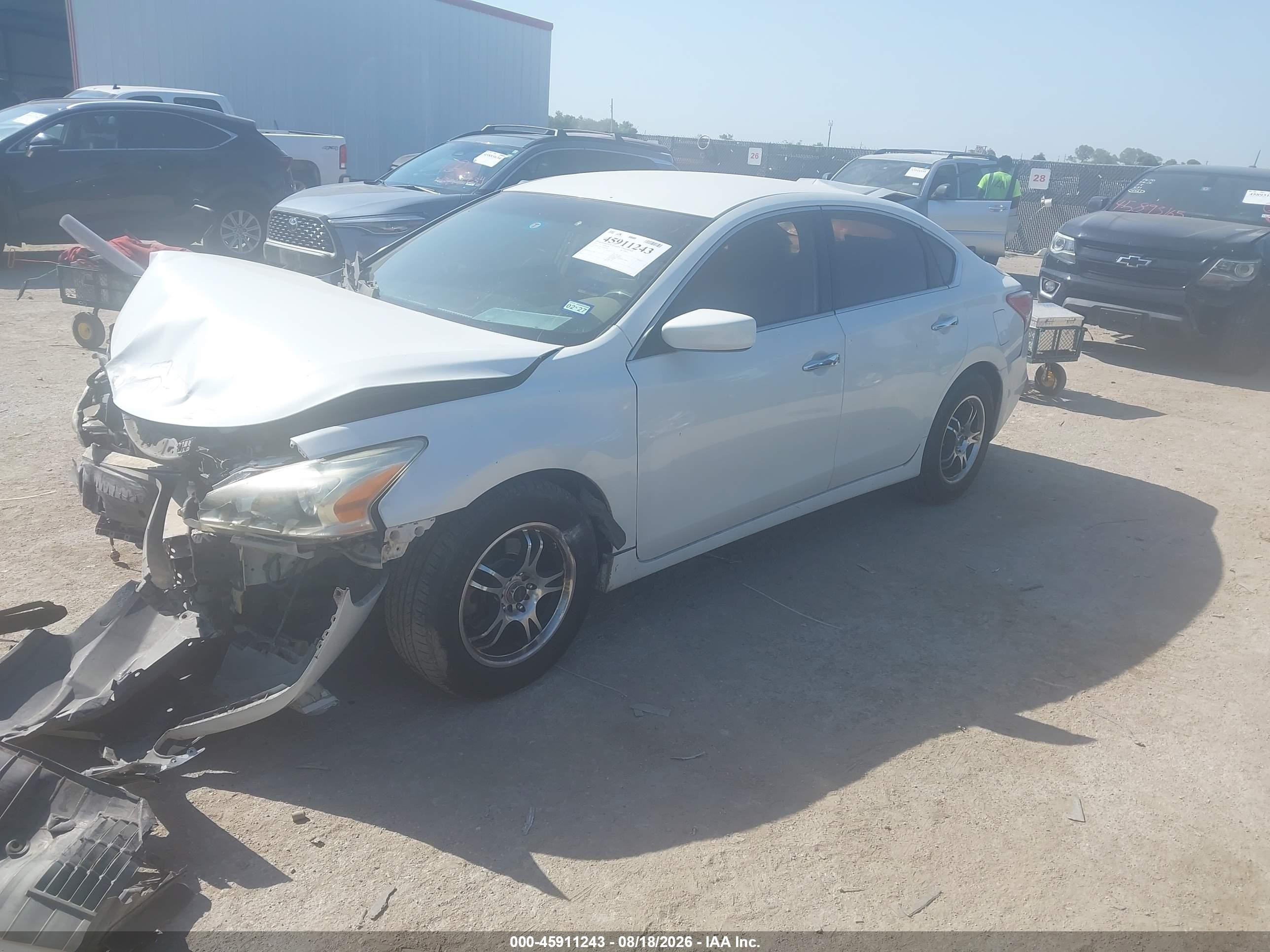 2013 Nissan Altima 2.5 S White vin: 1N4AL3AP7DN522048