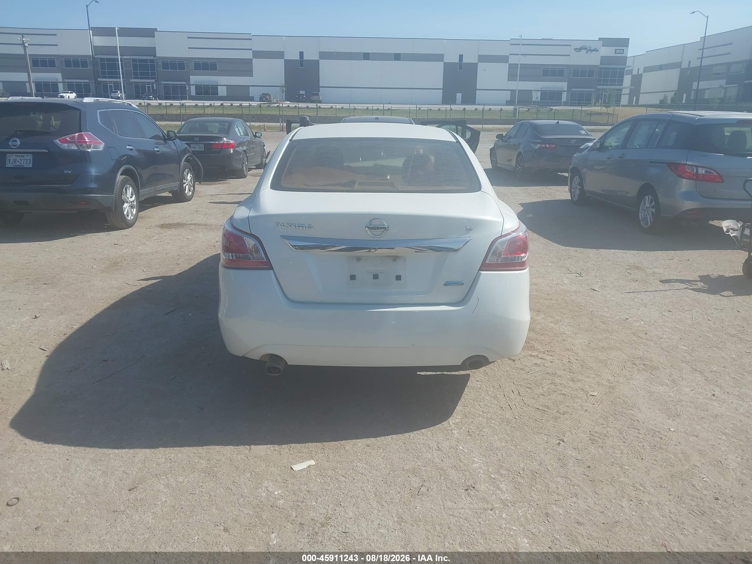 2013 Nissan Altima 2.5 S White vin: 1N4AL3AP7DN522048