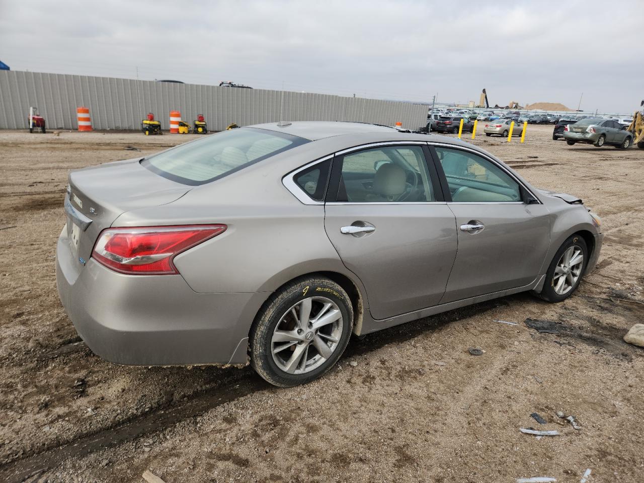 2013 Nissan Altima 2.5 Tan vin: 1N4AL3AP7DN523751