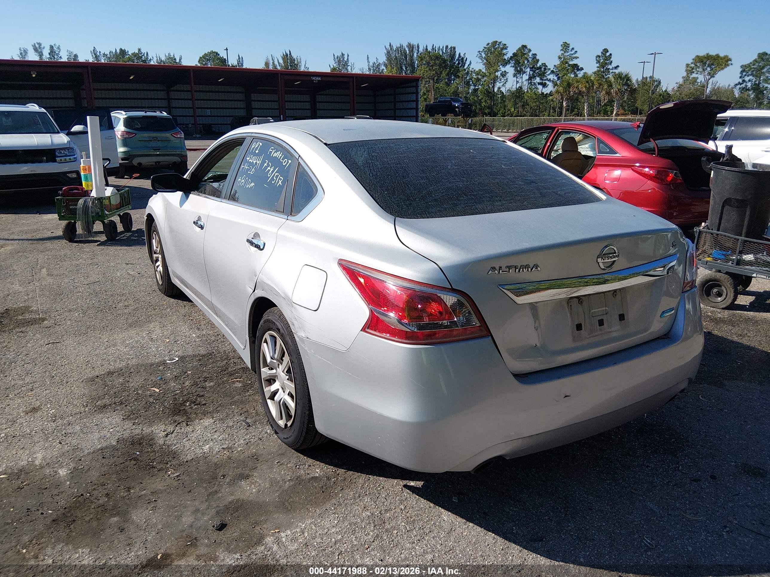 2013 Nissan Altima 2.5 S Серебряный vin: 1N4AL3AP7DN527833