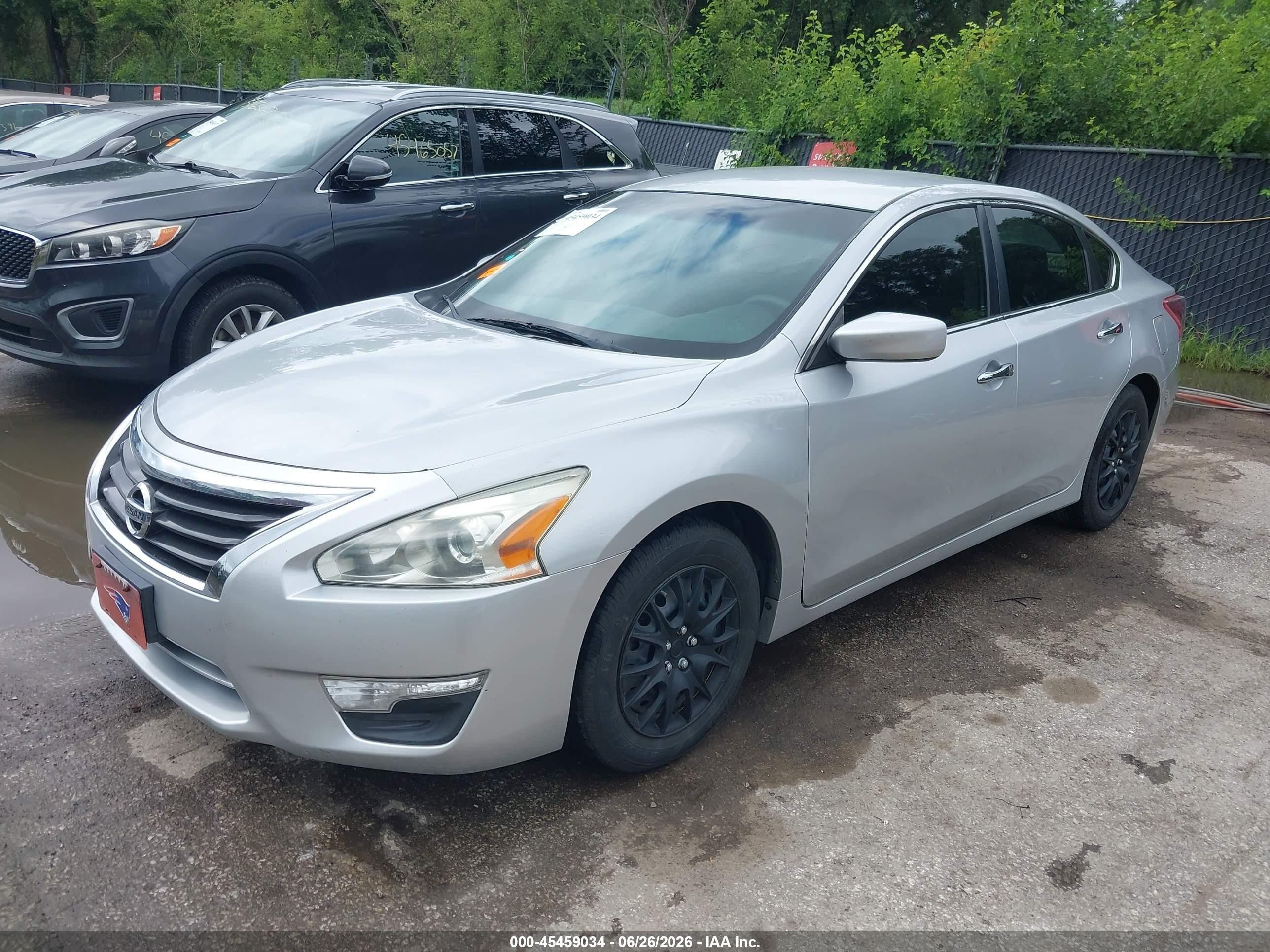 2013 Nissan Altima 2.5 S Silver vin: 1N4AL3AP7DN534068