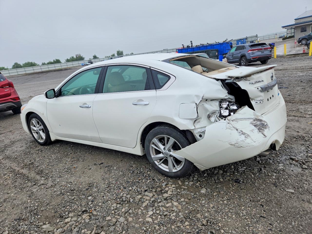 2013 Nissan Altima 2.5 White vin: 1N4AL3AP7DN544437