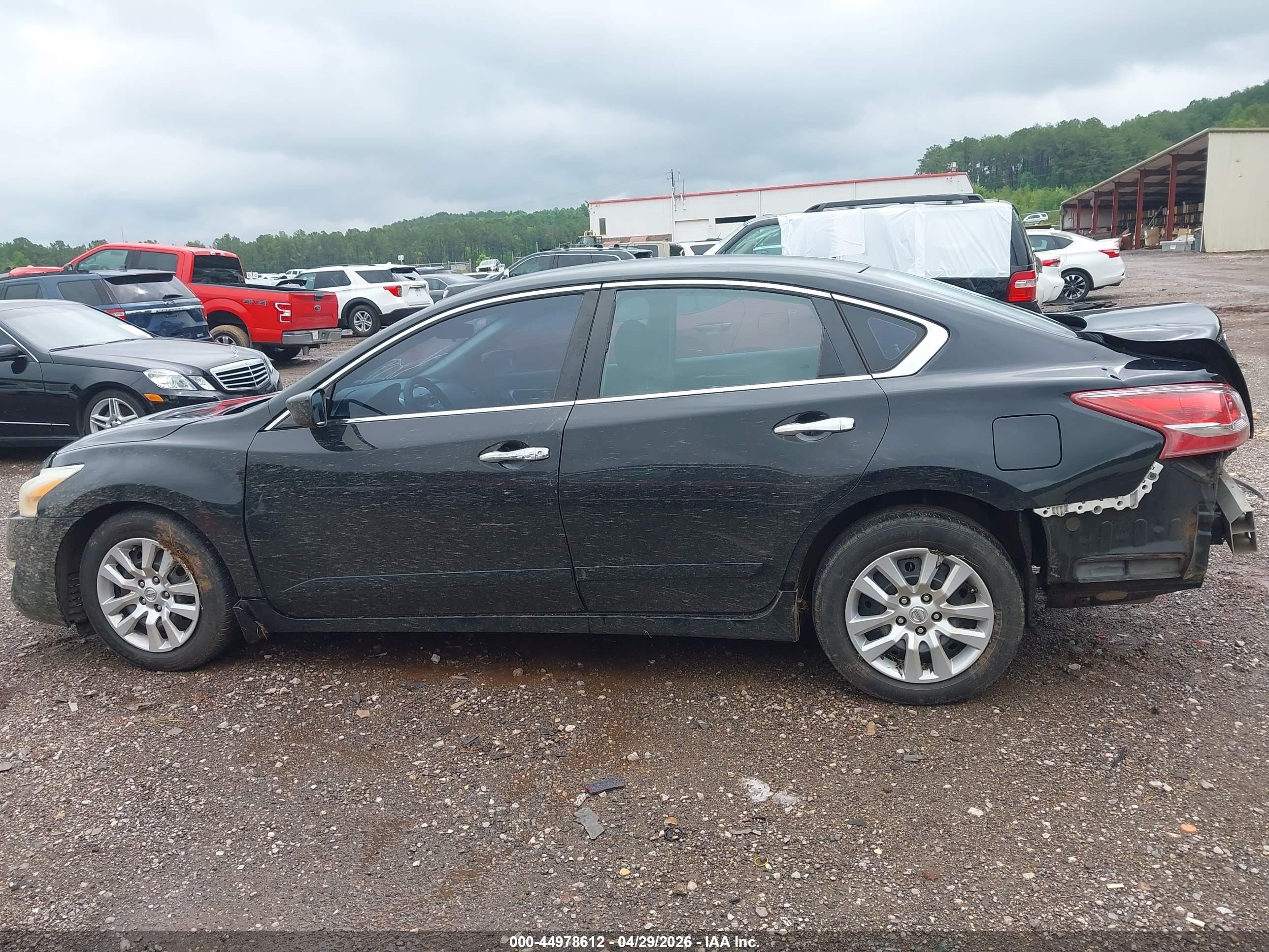 2013 Nissan Altima 2.5 S Black vin: 1N4AL3AP7DN574845