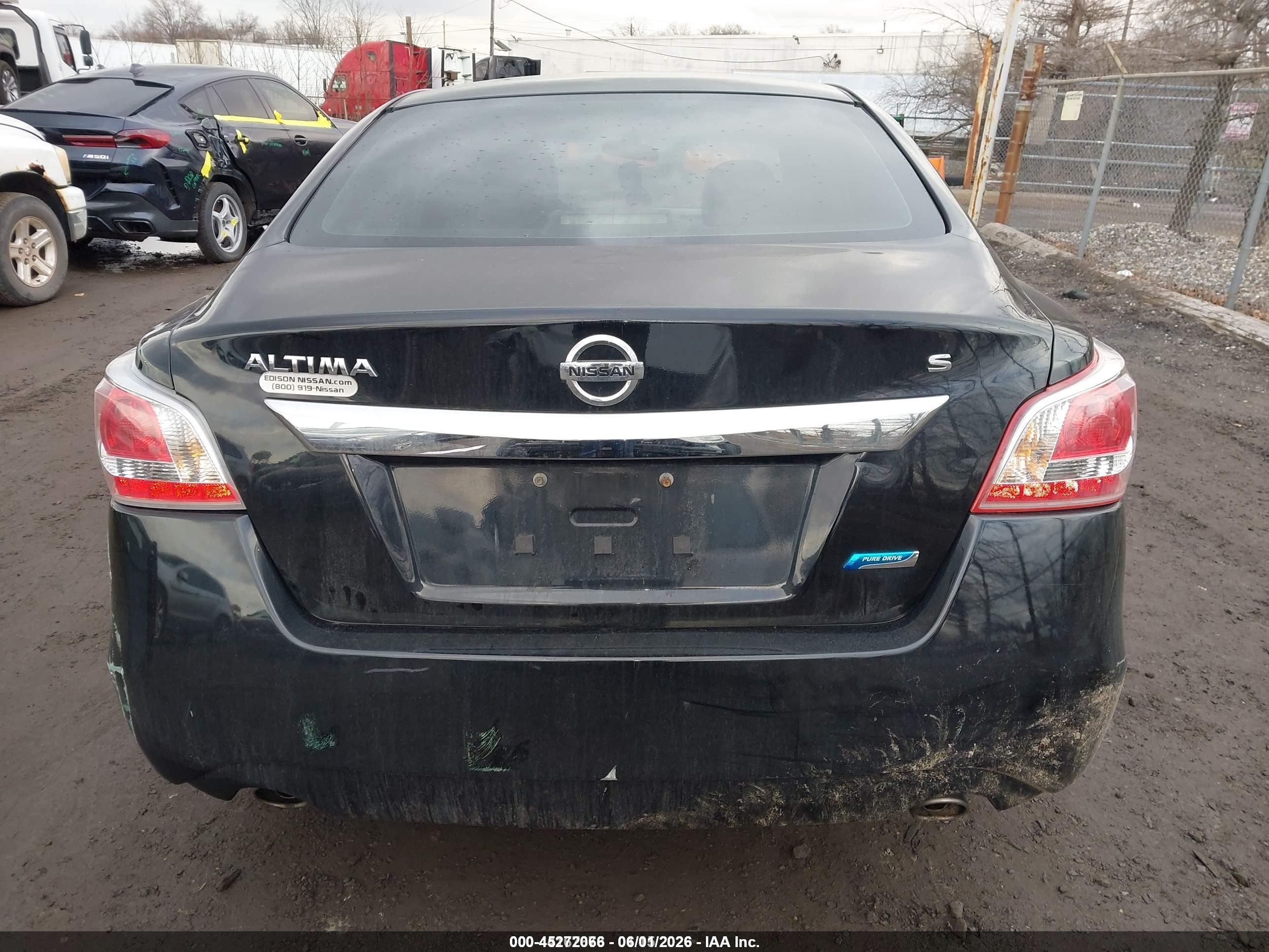 2013 Nissan Altima 2.5 S Black vin: 1N4AL3AP7DN576174