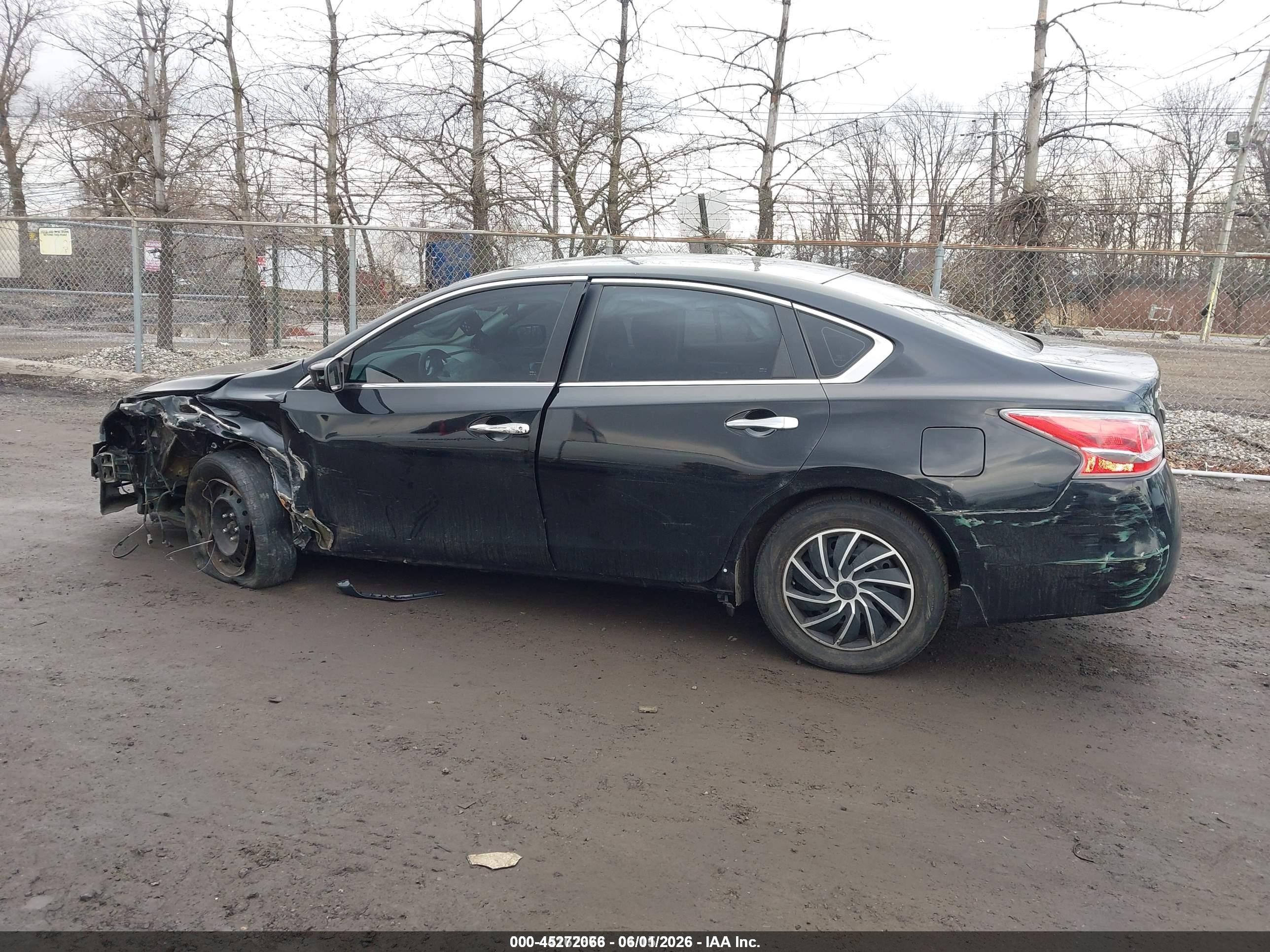 2013 Nissan Altima 2.5 S Black vin: 1N4AL3AP7DN576174