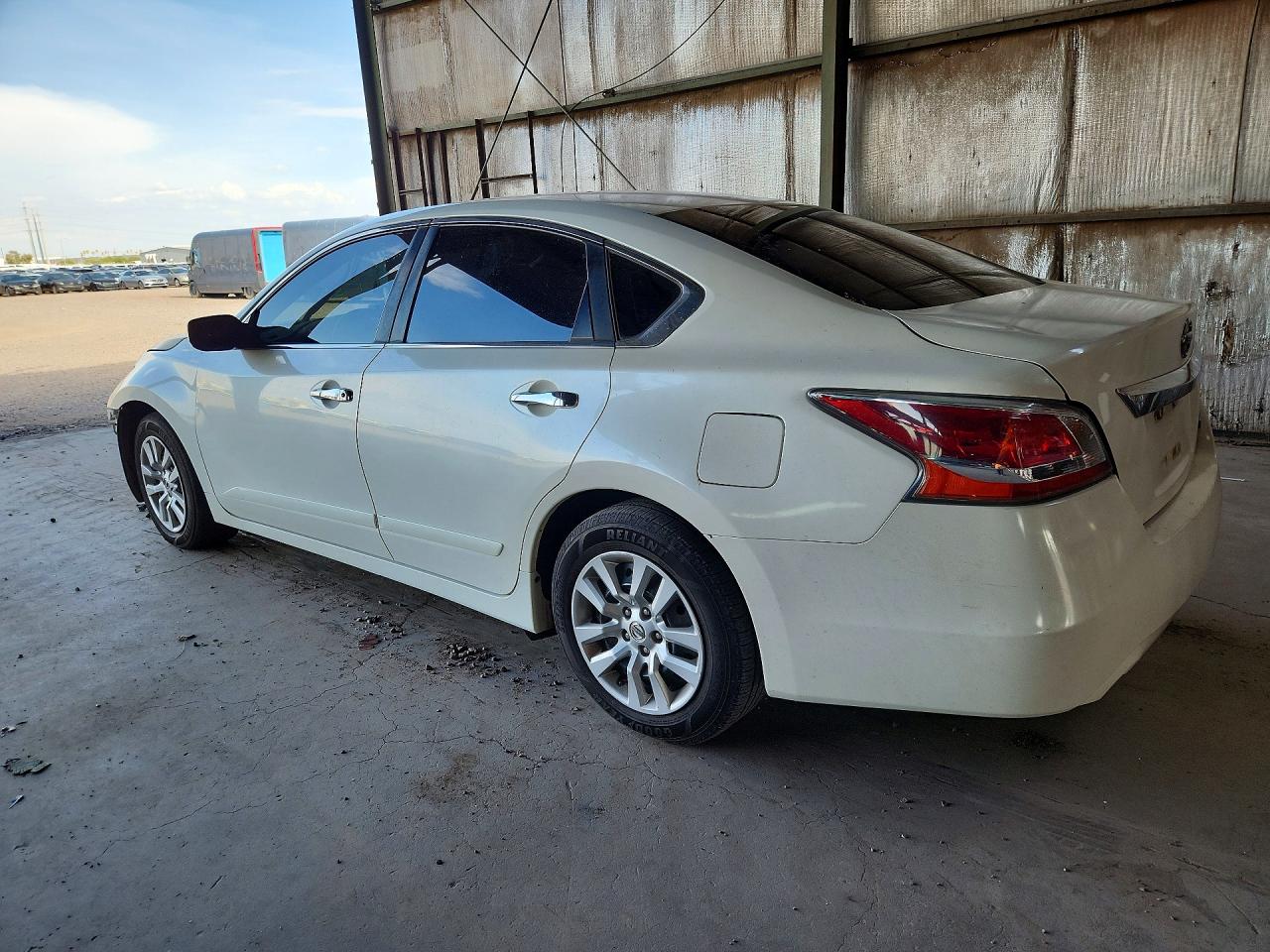 2013 Nissan Altima 2.5 White vin: 1N4AL3AP7DN579382