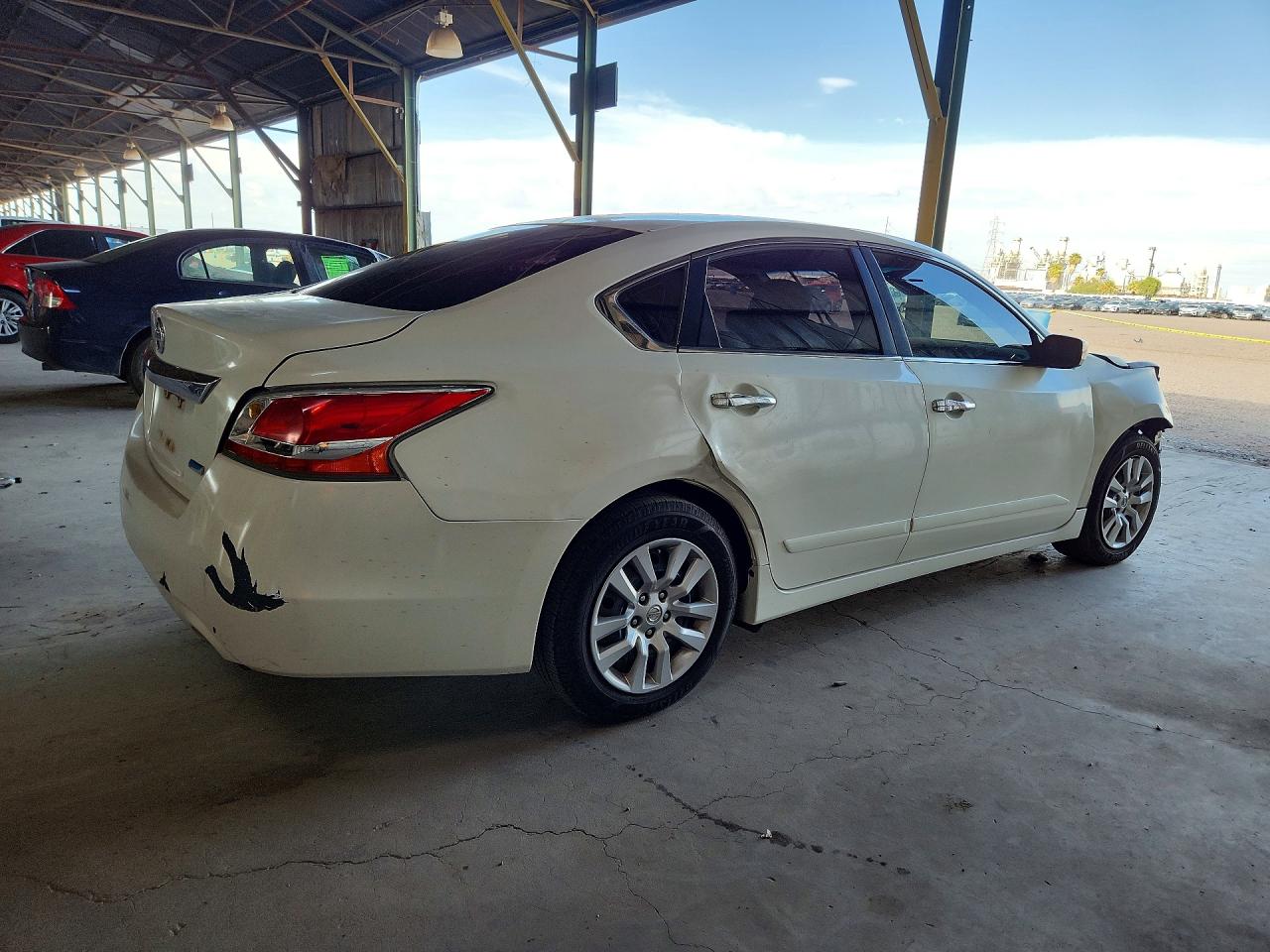 2013 Nissan Altima 2.5 White vin: 1N4AL3AP7DN579382
