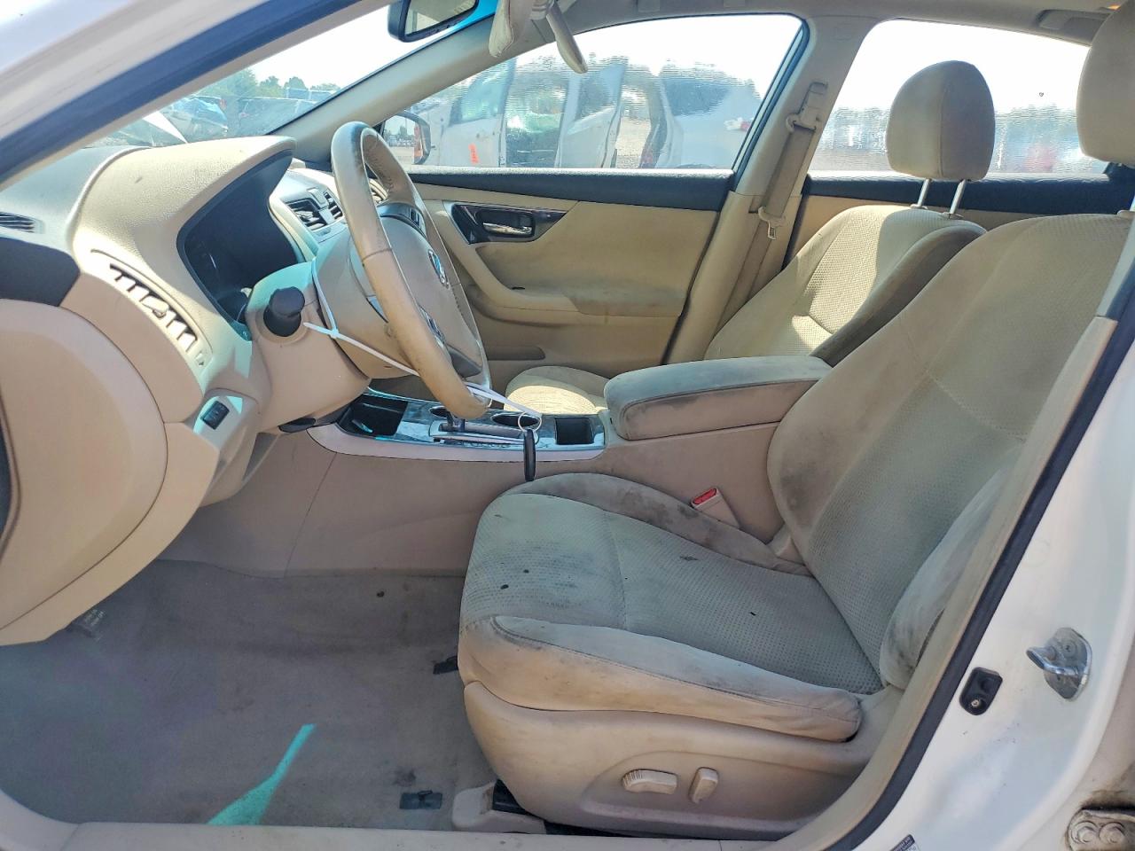 2014 Nissan Altima 2.5 White vin: 1N4AL3AP7EC112072