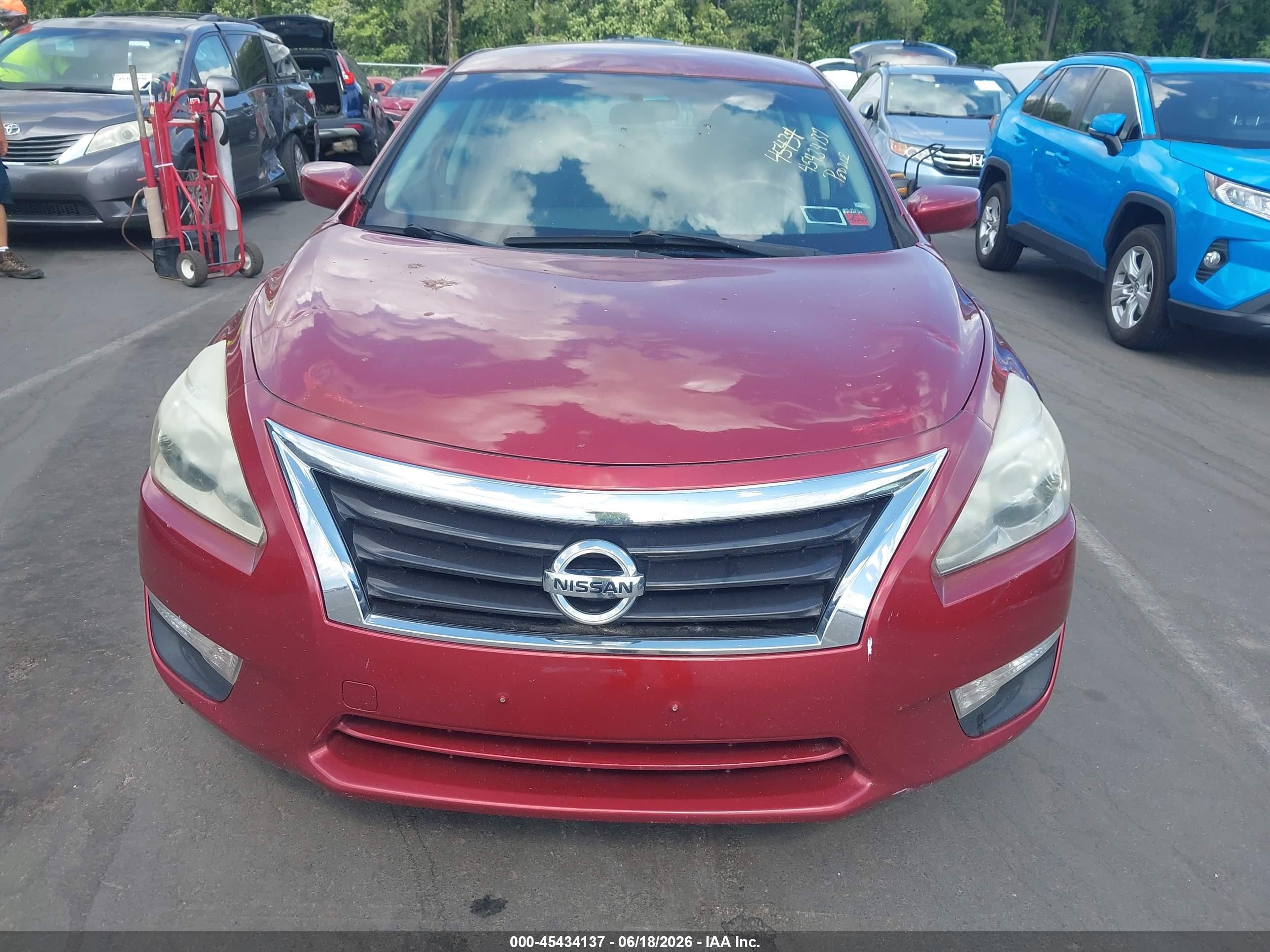 2014 Nissan Altima 2.5 S Red vin: 1N4AL3AP7EC116820