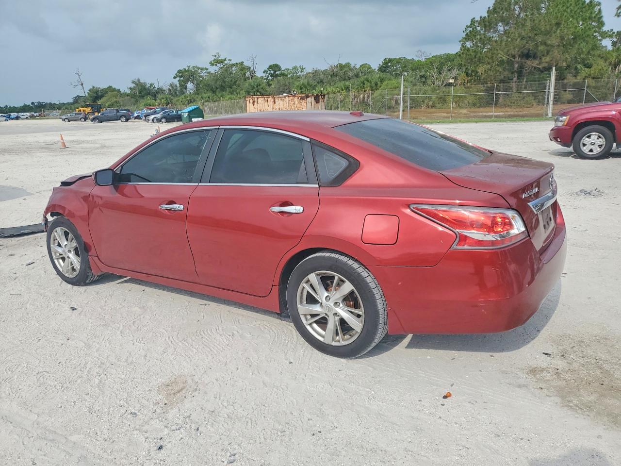 2014 Nissan Altima 2.5 Sv Красный vin: 1N4AL3AP7EC122472
