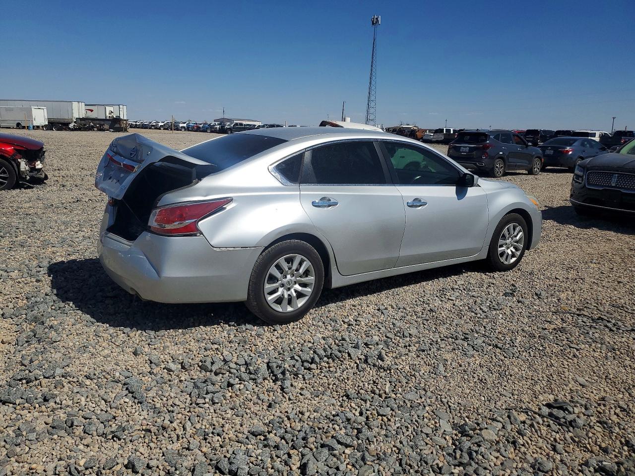 2014 Nissan Altima 2.5 S Silver vin: 1N4AL3AP7EC139949